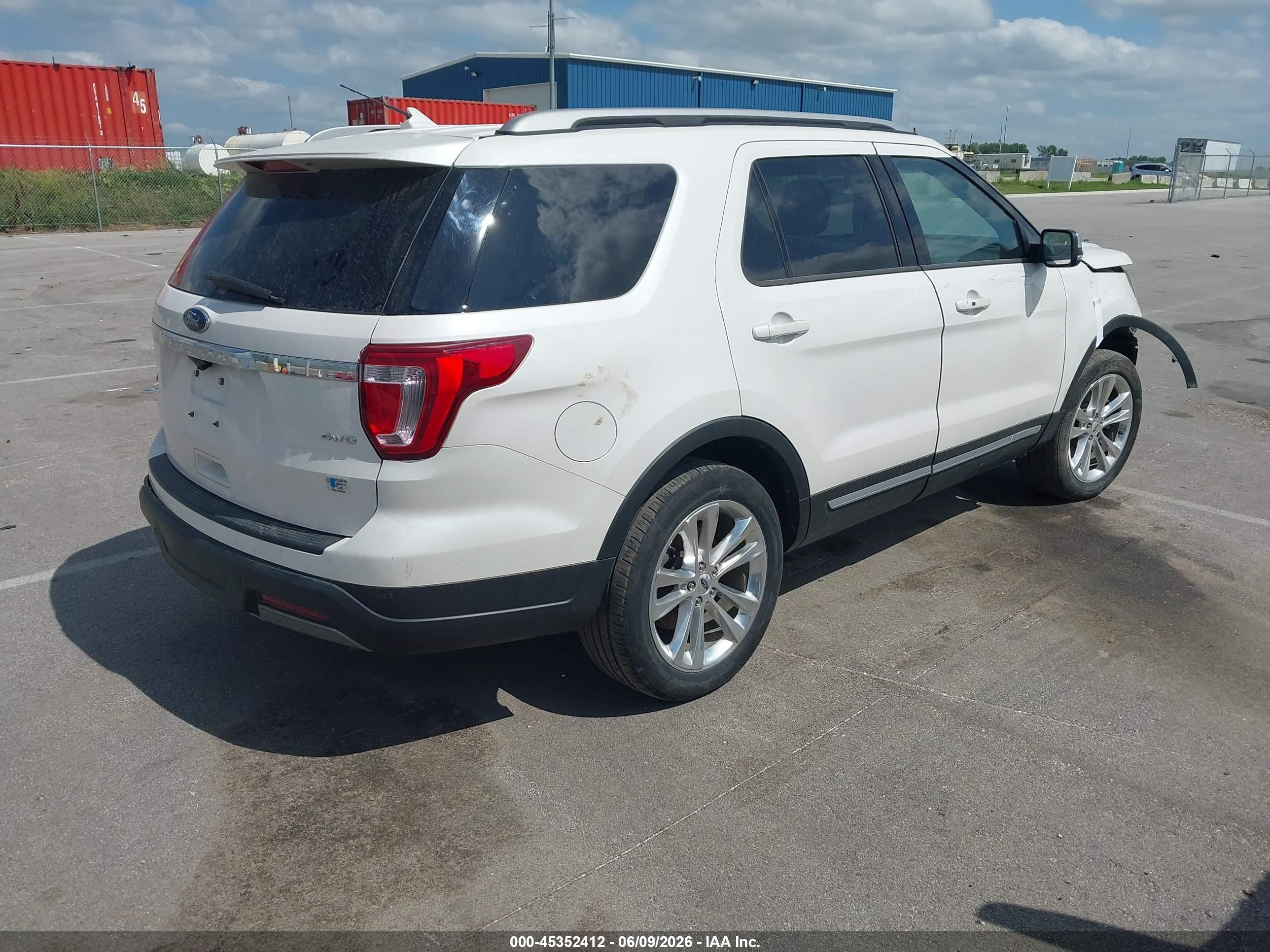 2019 Ford Explorer Xlt White vin: 1FM5K8D86KGA88931