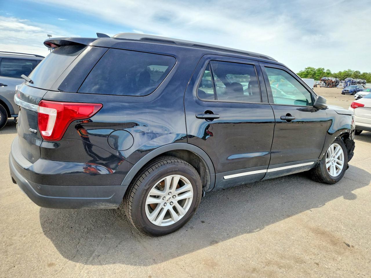2019 Ford Explorer Xlt Черный vin: 1FM5K8D86KGA94471