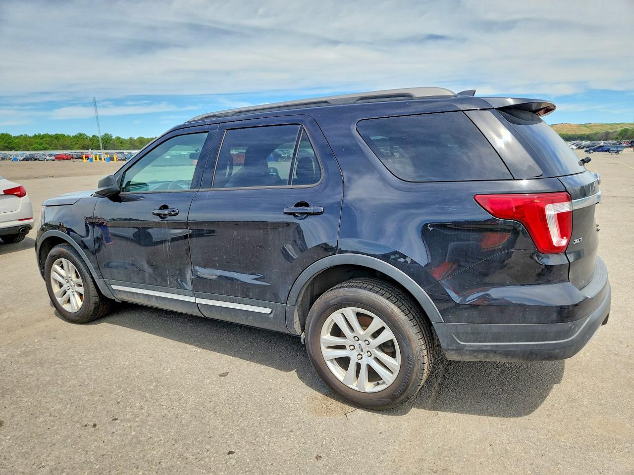 2019 Ford Explorer Xlt Черный vin: 1FM5K8D86KGA94471