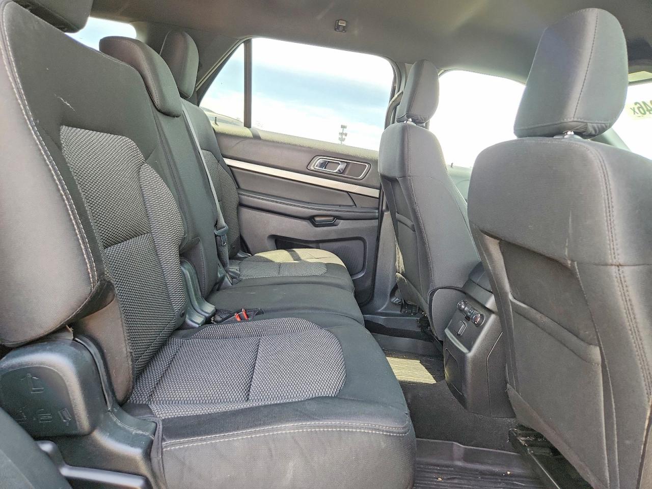 2019 Ford Explorer Xlt Черный vin: 1FM5K8D86KGA94471