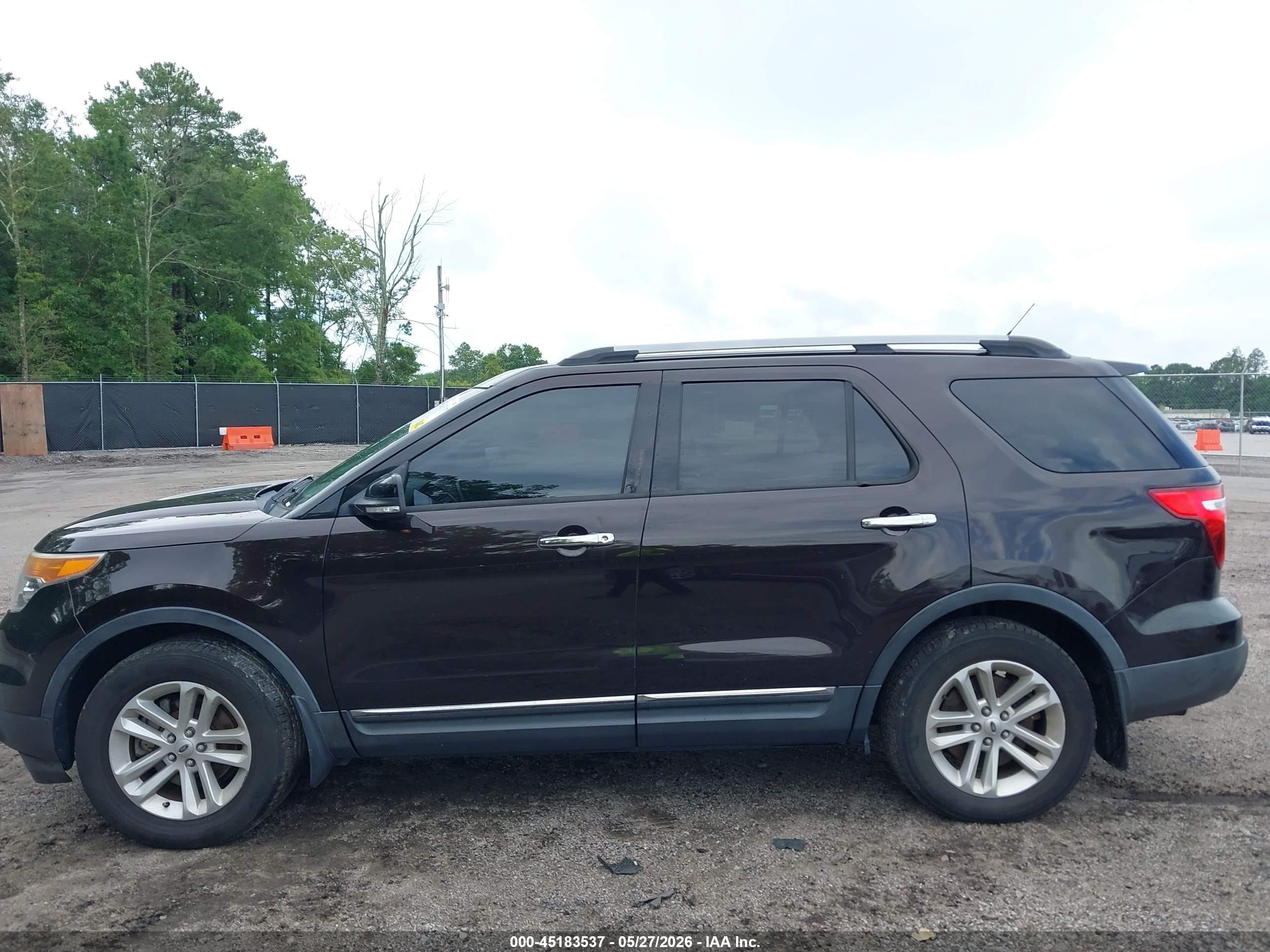 2013 Ford Explorer Xlt Burgundy vin: 1FM5K8D87DGC13339