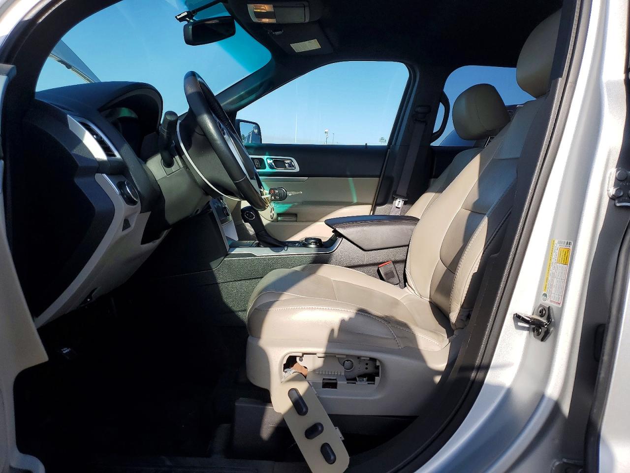 2013 Ford Explorer Xlt Silver vin: 1FM5K8D87DGC62086