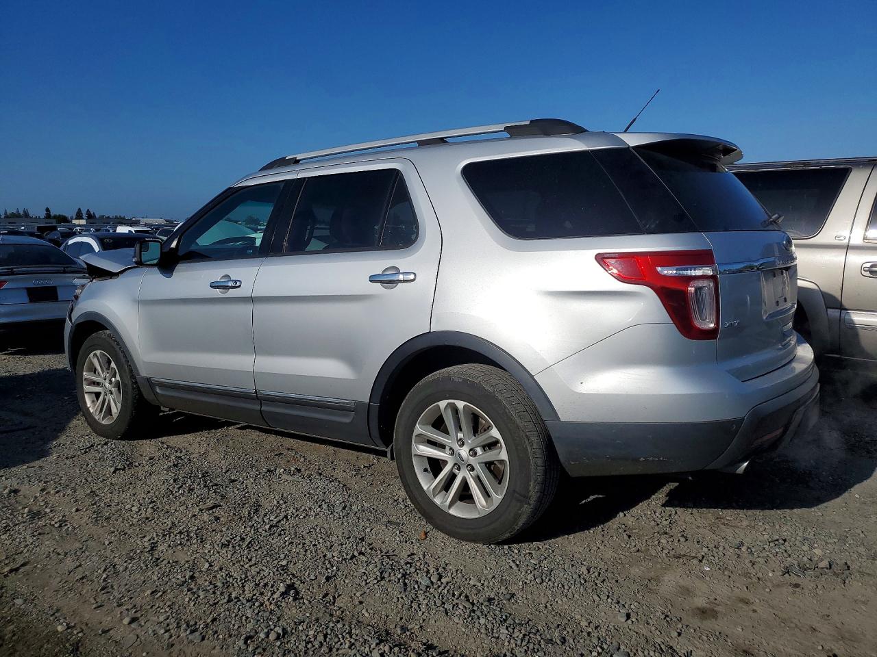 2013 Ford Explorer Xlt Silver vin: 1FM5K8D87DGC62086