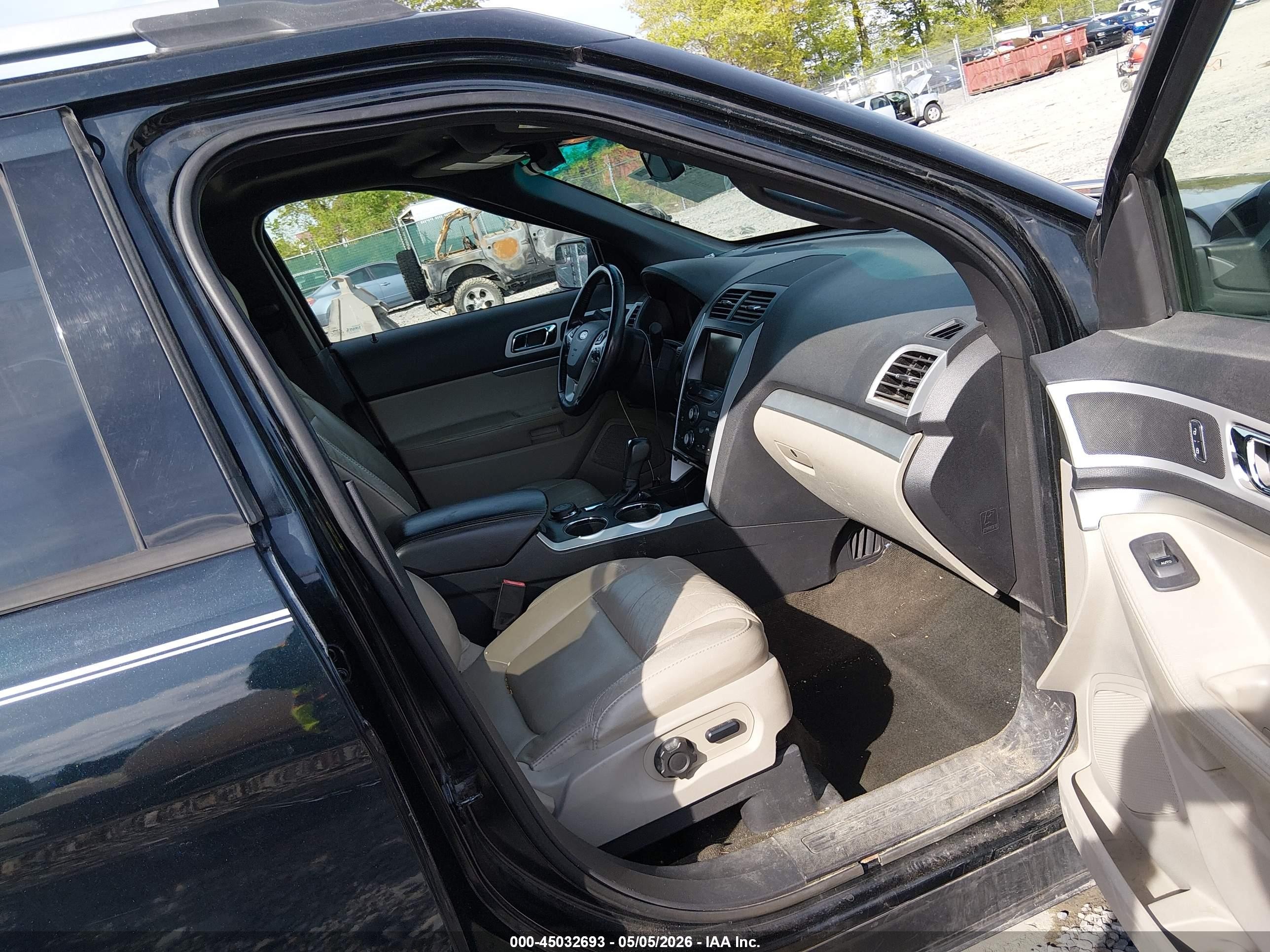 2014 Ford Explorer Xlt Black vin: 1FM5K8D87EGA01011