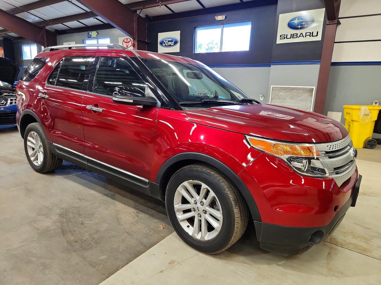 2014 Ford Explorer Xlt Red vin: 1FM5K8D87EGA12154