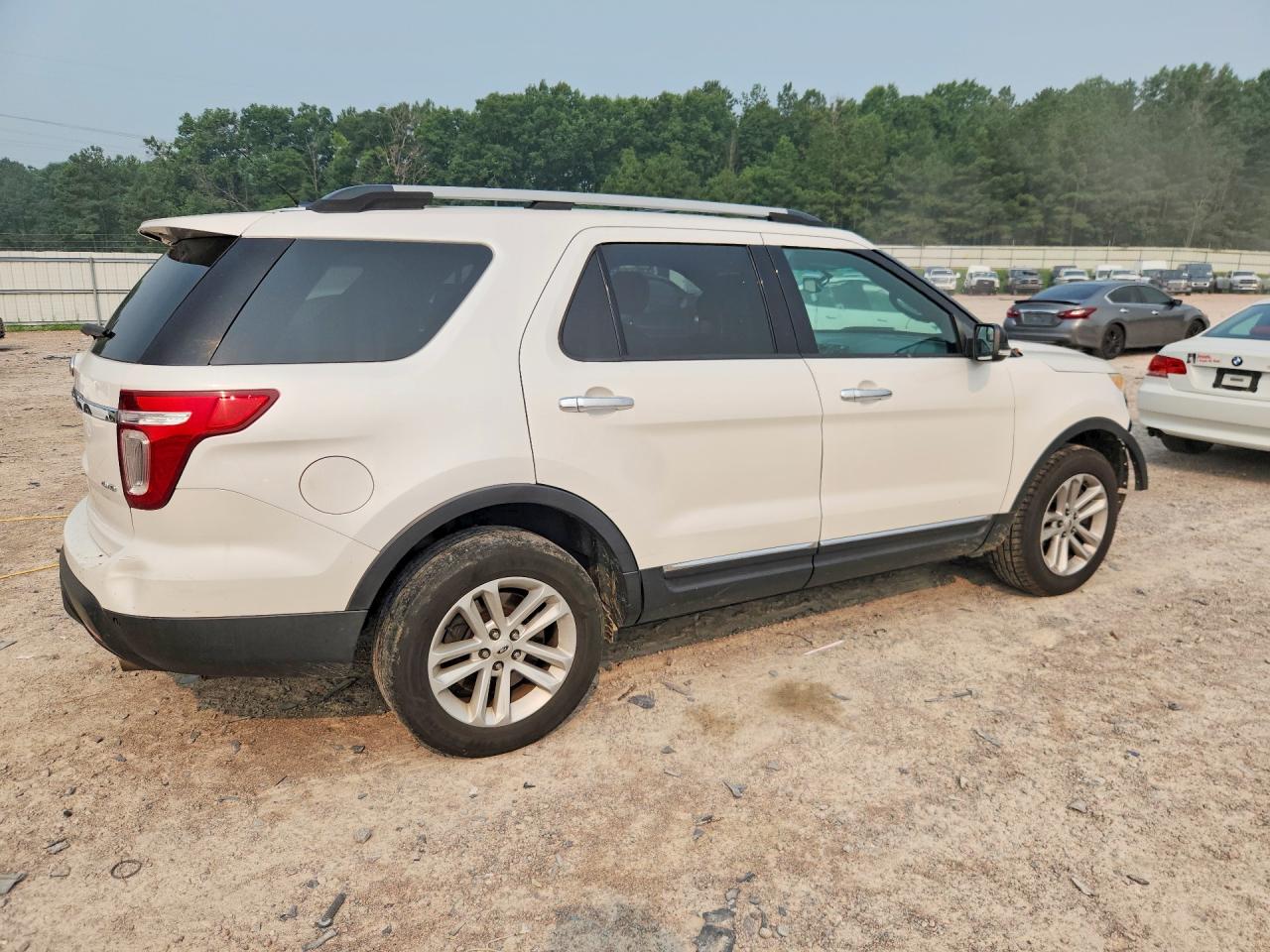2014 Ford Explorer Xlt White vin: 1FM5K8D87EGA20058