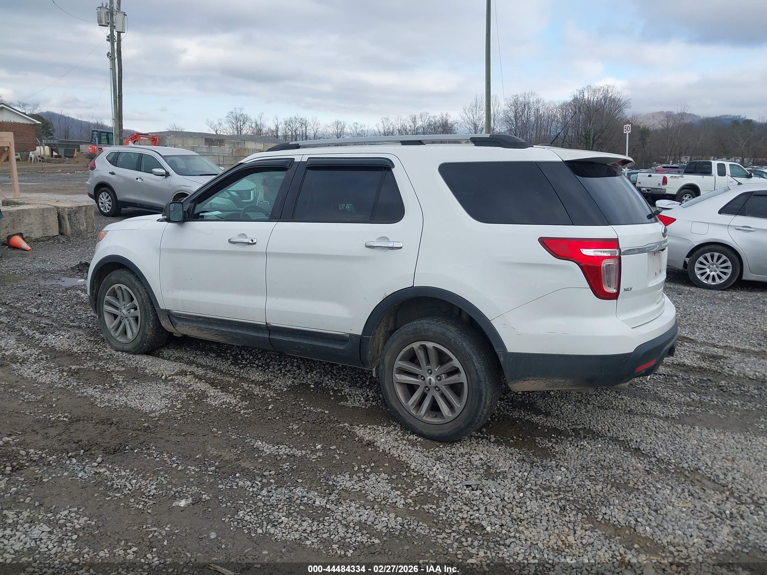 2014 Ford Explorer Xlt White vin: 1FM5K8D87EGA25714