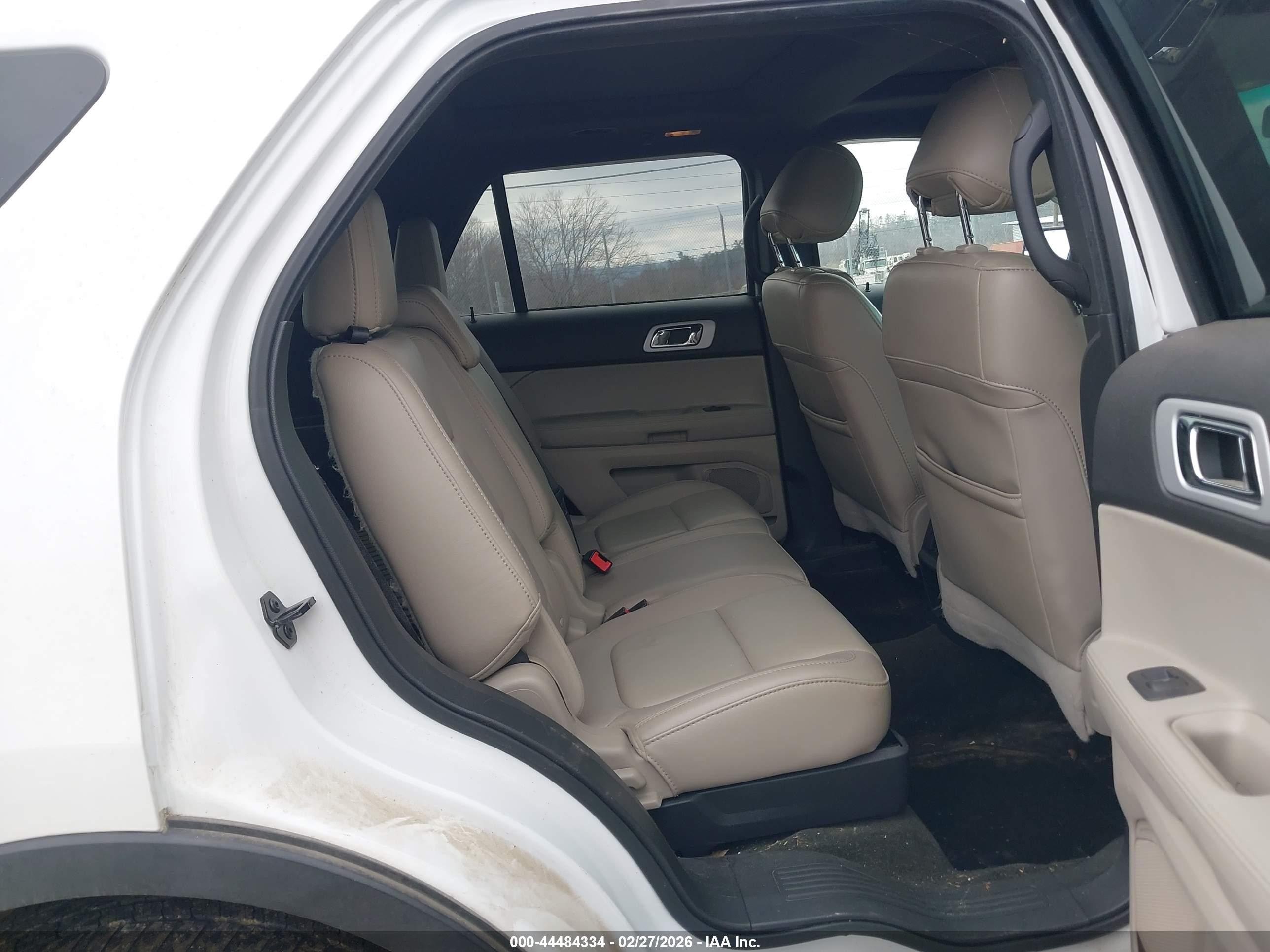 2014 Ford Explorer Xlt White vin: 1FM5K8D87EGA25714