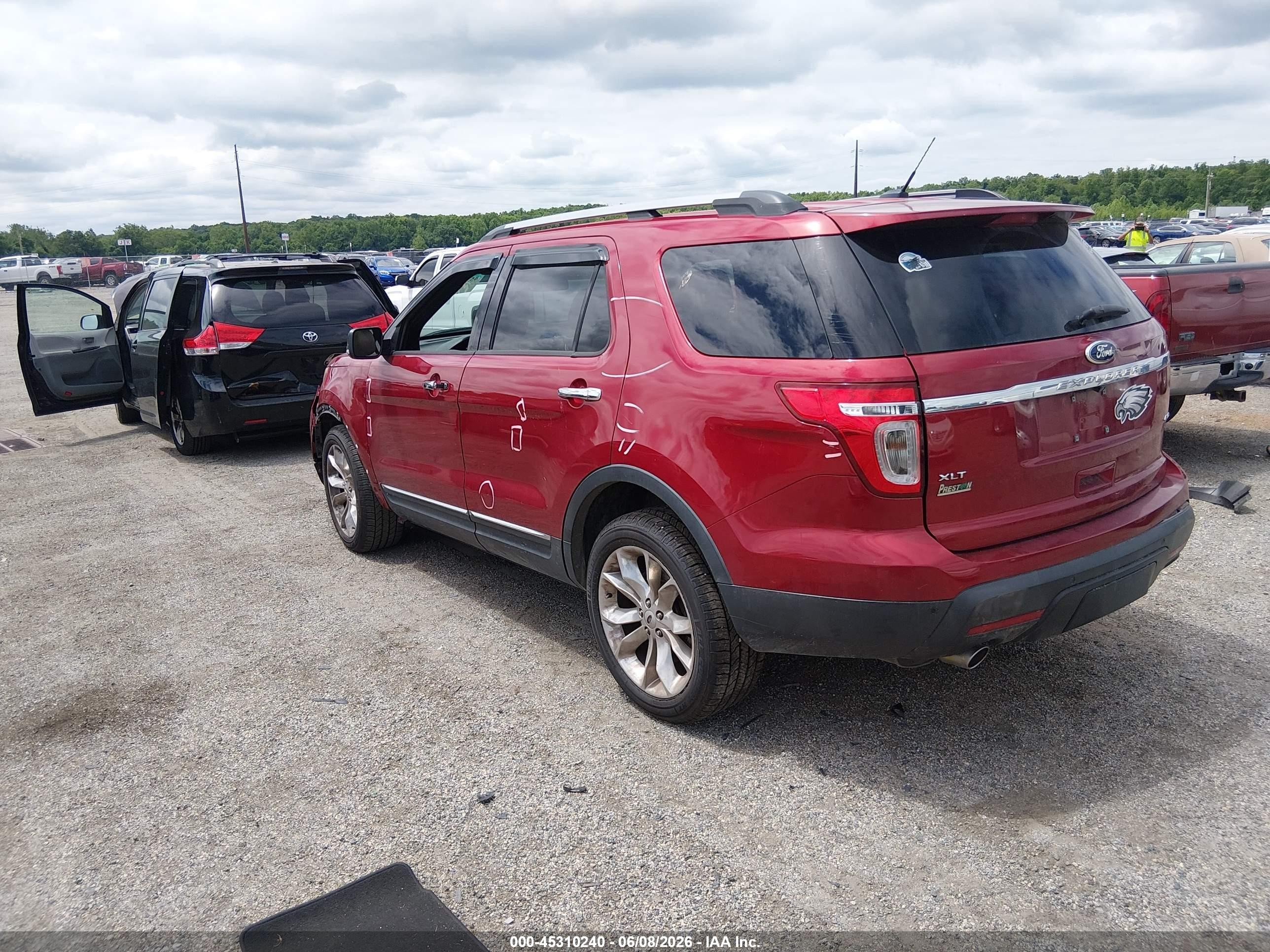 2014 Ford Explorer Xlt Maroon vin: 1FM5K8D87EGA58258