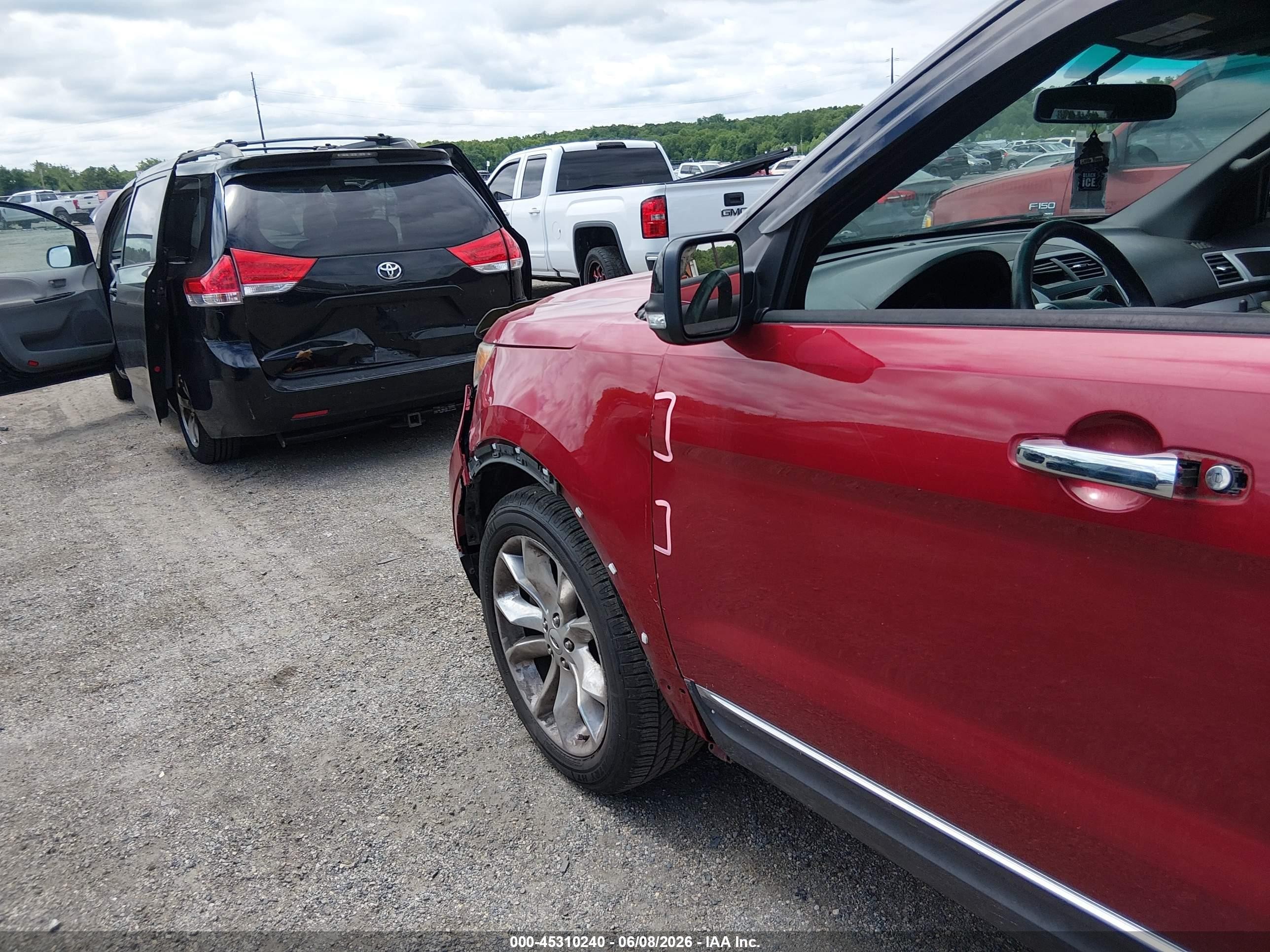 2014 Ford Explorer Xlt Maroon vin: 1FM5K8D87EGA58258