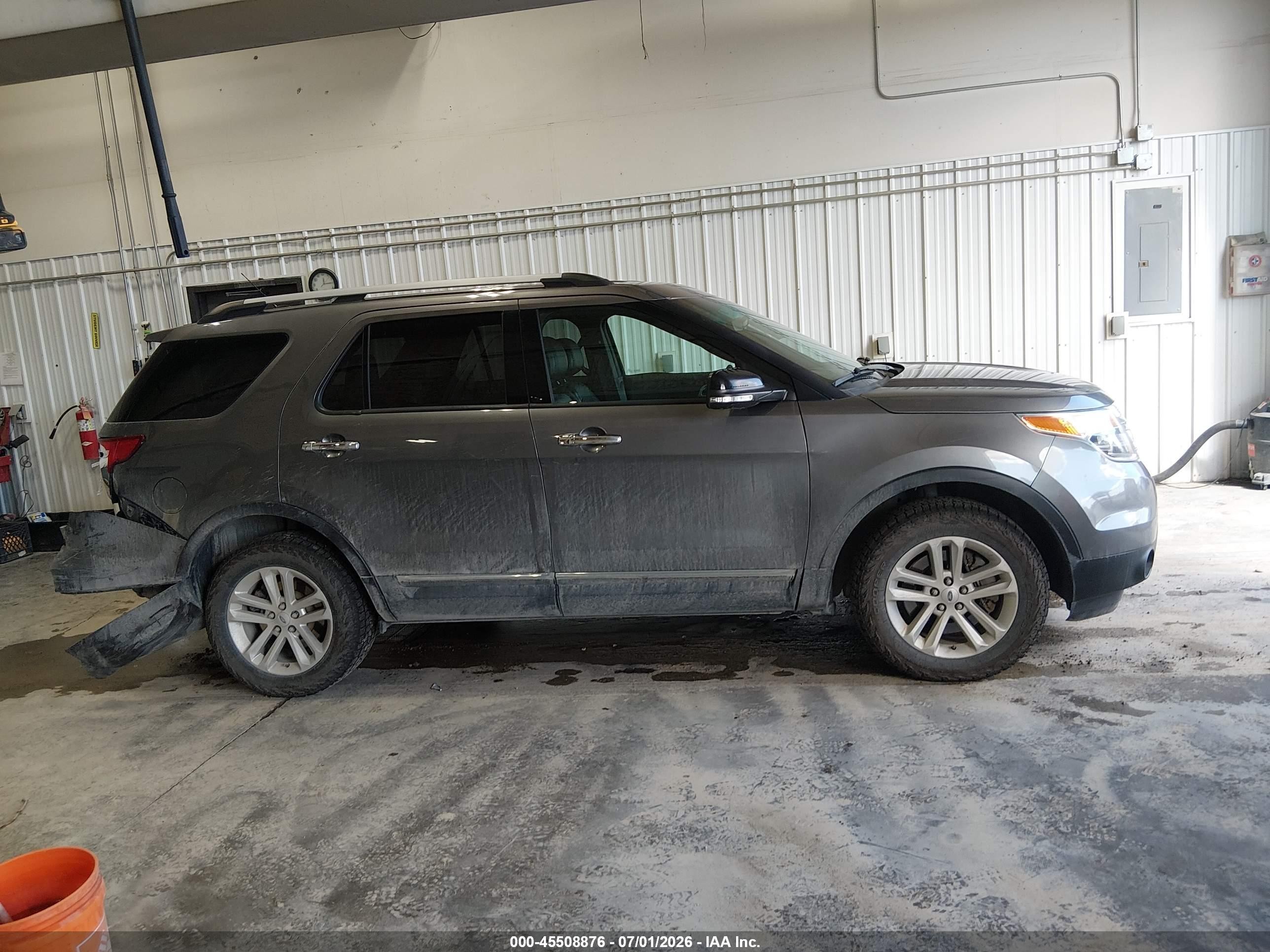 2014 Ford Explorer Xlt Gray vin: 1FM5K8D87EGC25511