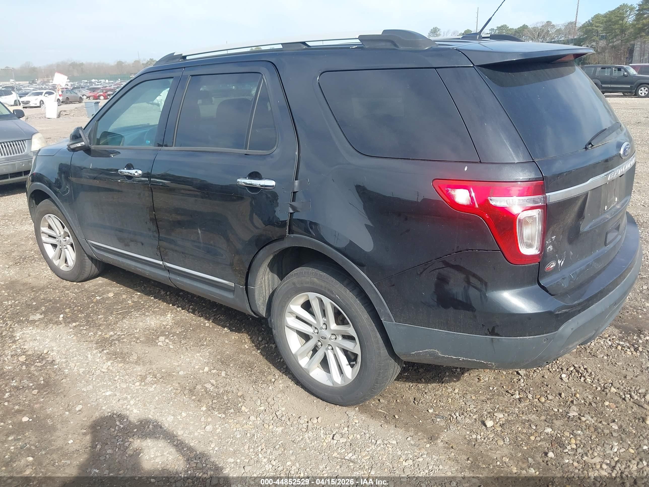2015 Ford Explorer Xlt Черный vin: 1FM5K8D87FGA16822