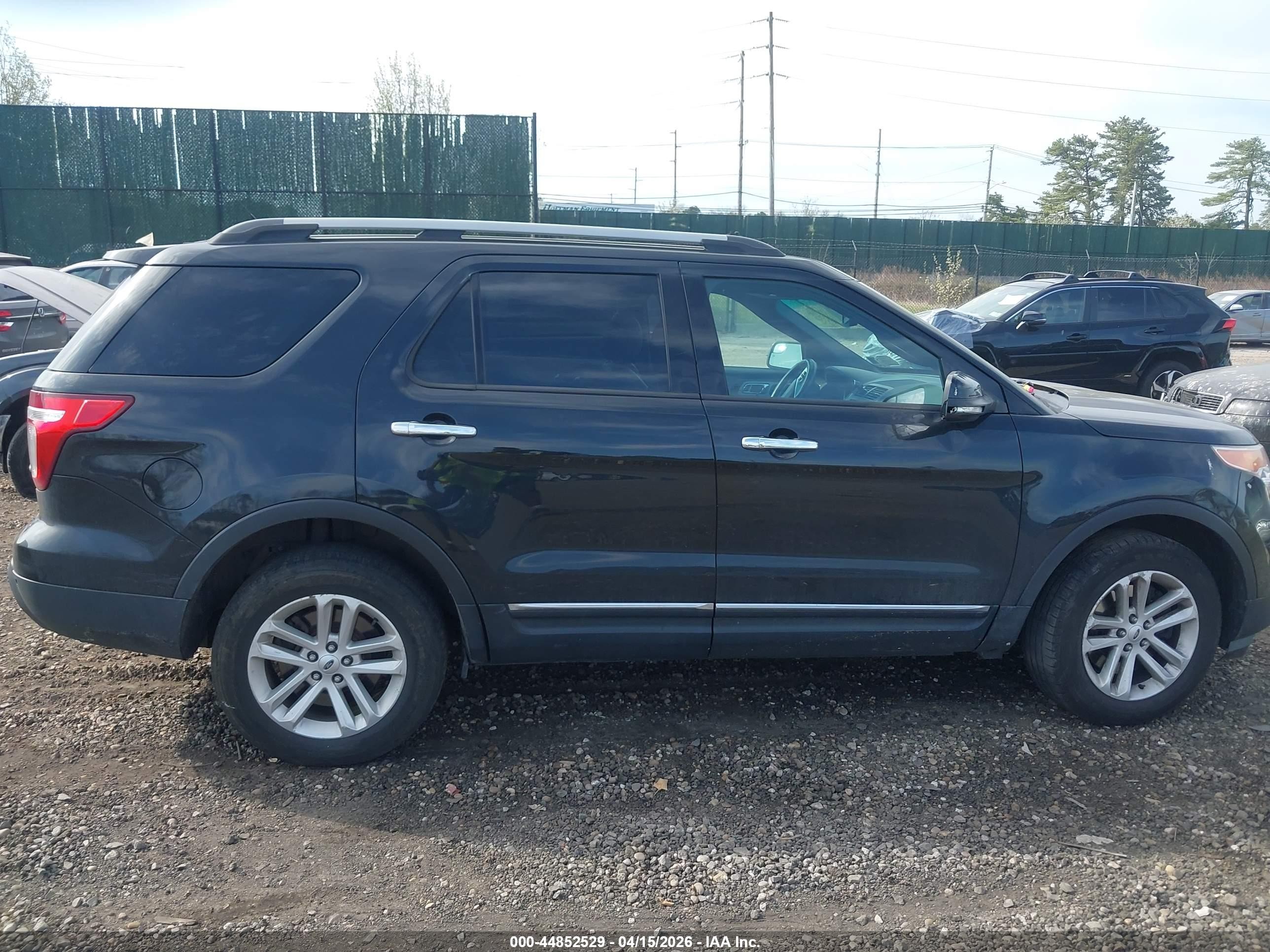2015 Ford Explorer Xlt Черный vin: 1FM5K8D87FGA16822