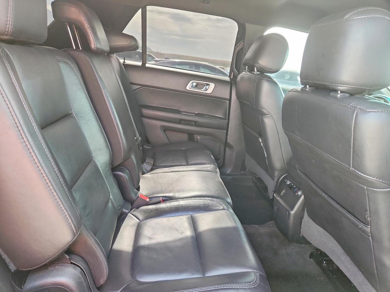 2015 Ford Explorer Xlt White vin: 1FM5K8D87FGA34706