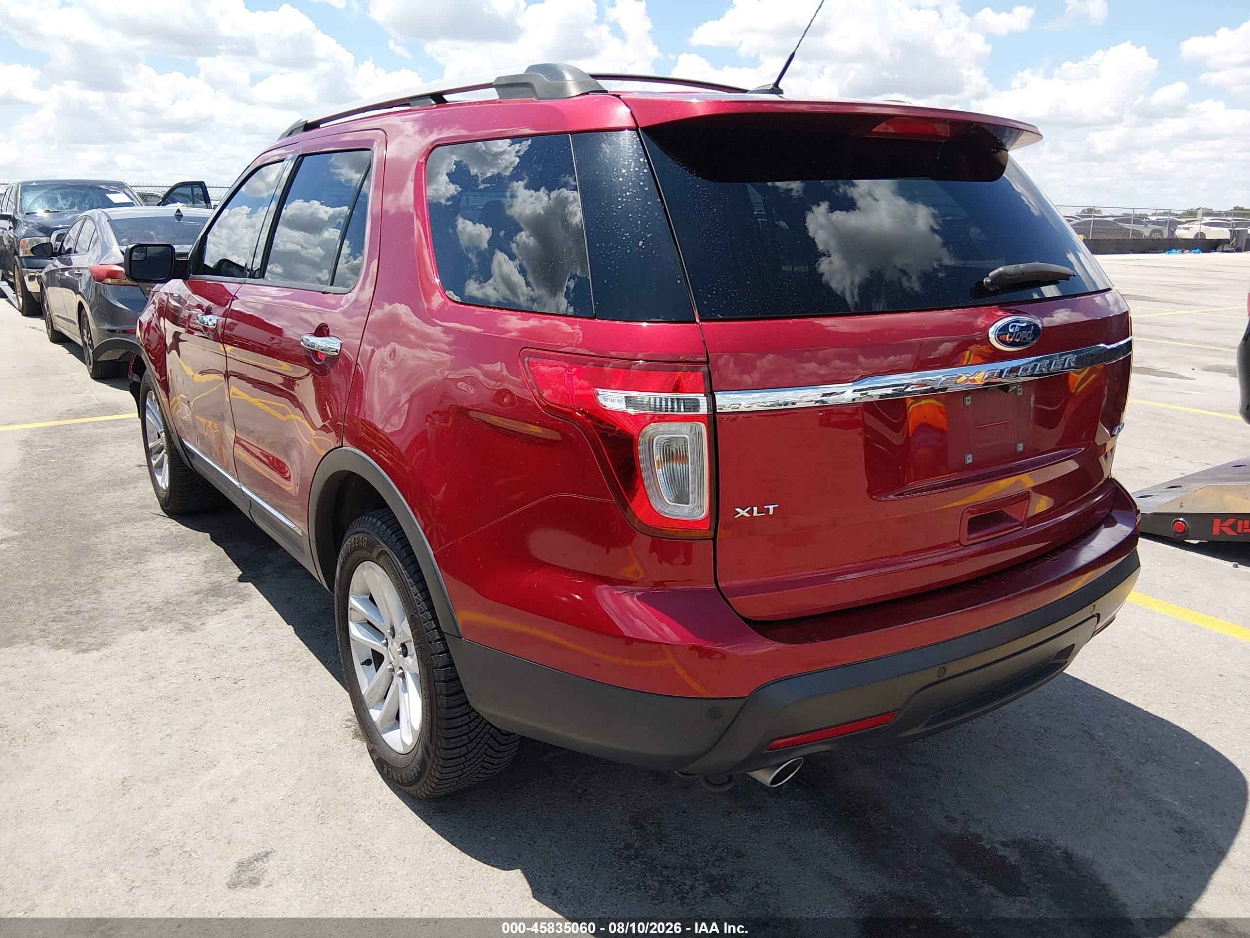 2015 Ford Explorer Xlt Red vin: 1FM5K8D87FGB42548