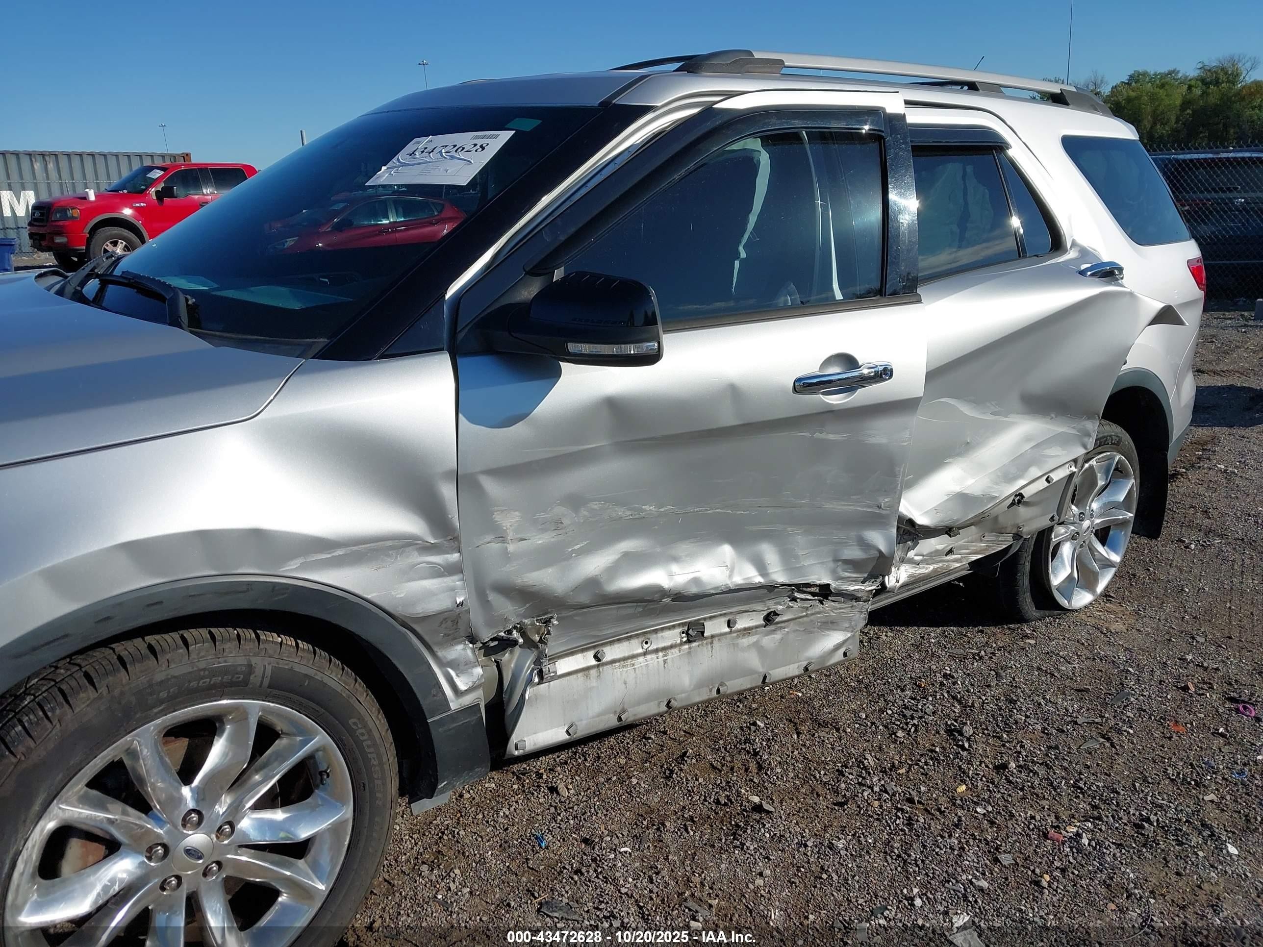 2015 Ford Explorer Xlt Silver vin: 1FM5K8D87FGC11500
