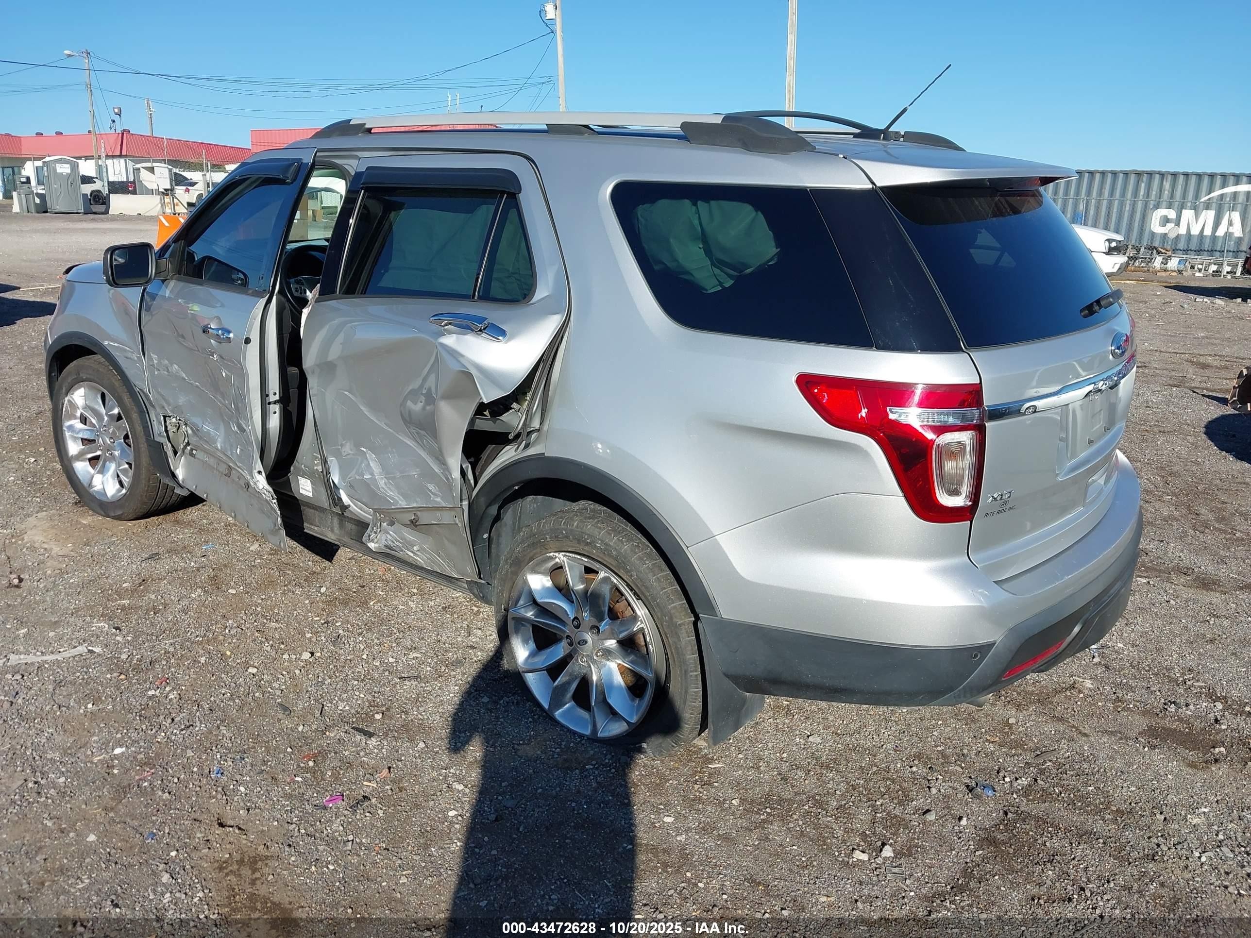 2015 Ford Explorer Xlt Silver vin: 1FM5K8D87FGC11500