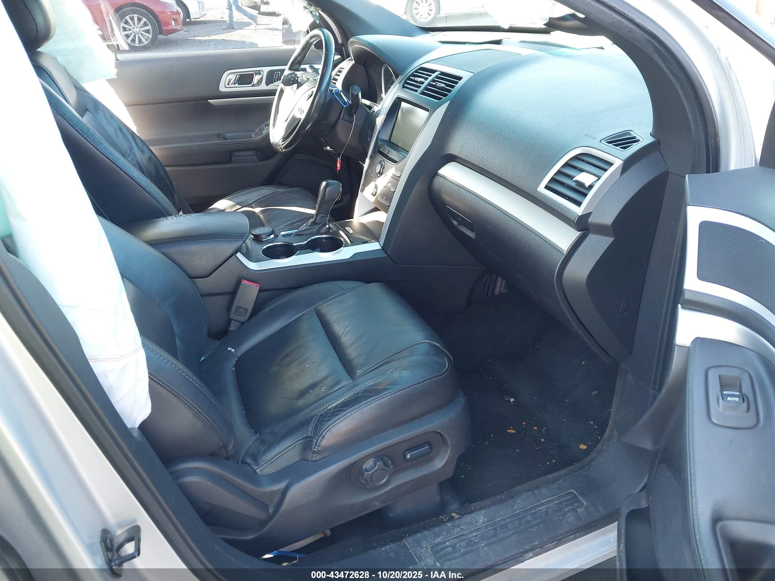 2015 Ford Explorer Xlt Silver vin: 1FM5K8D87FGC11500