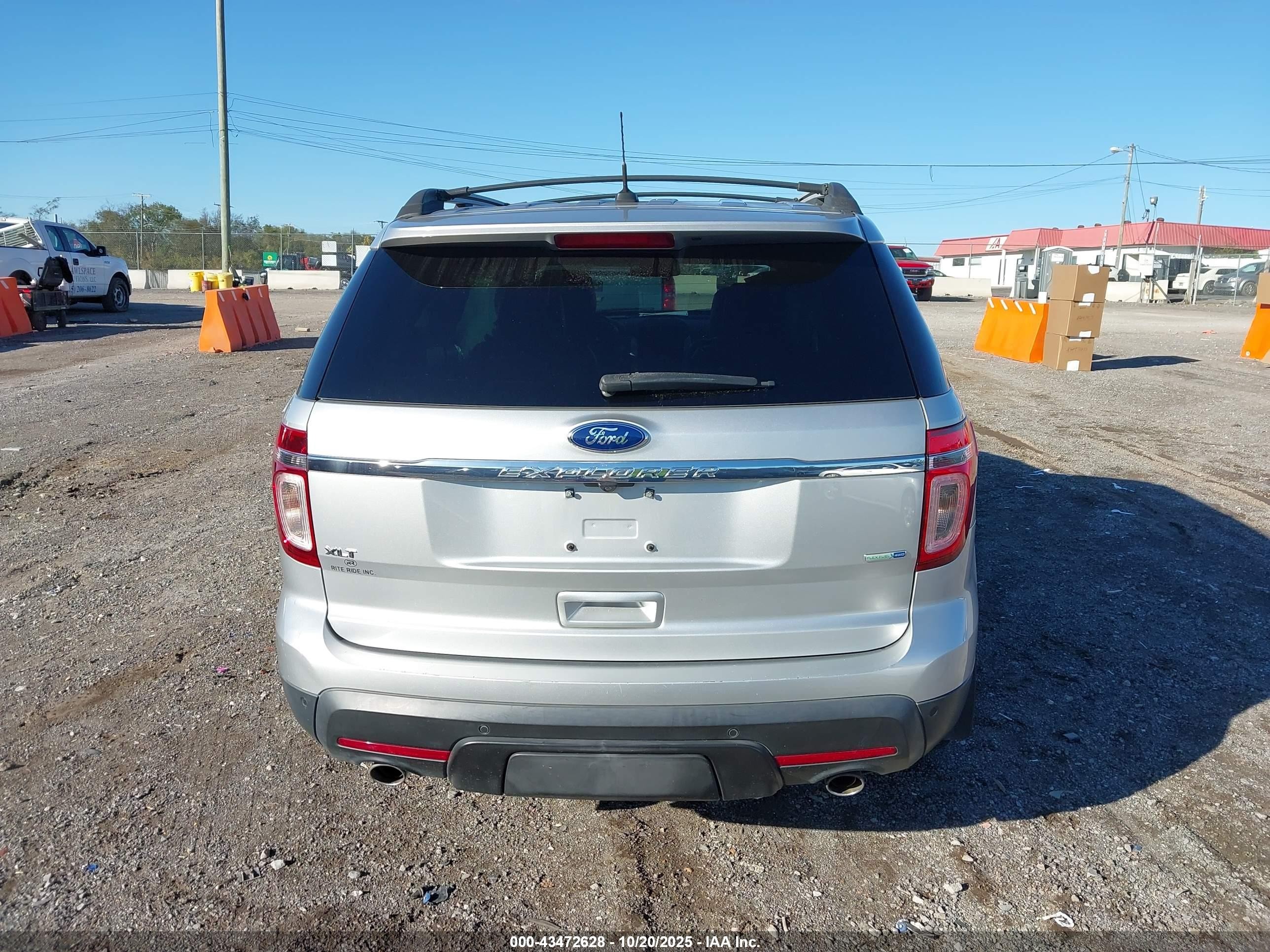 2015 Ford Explorer Xlt Silver vin: 1FM5K8D87FGC11500