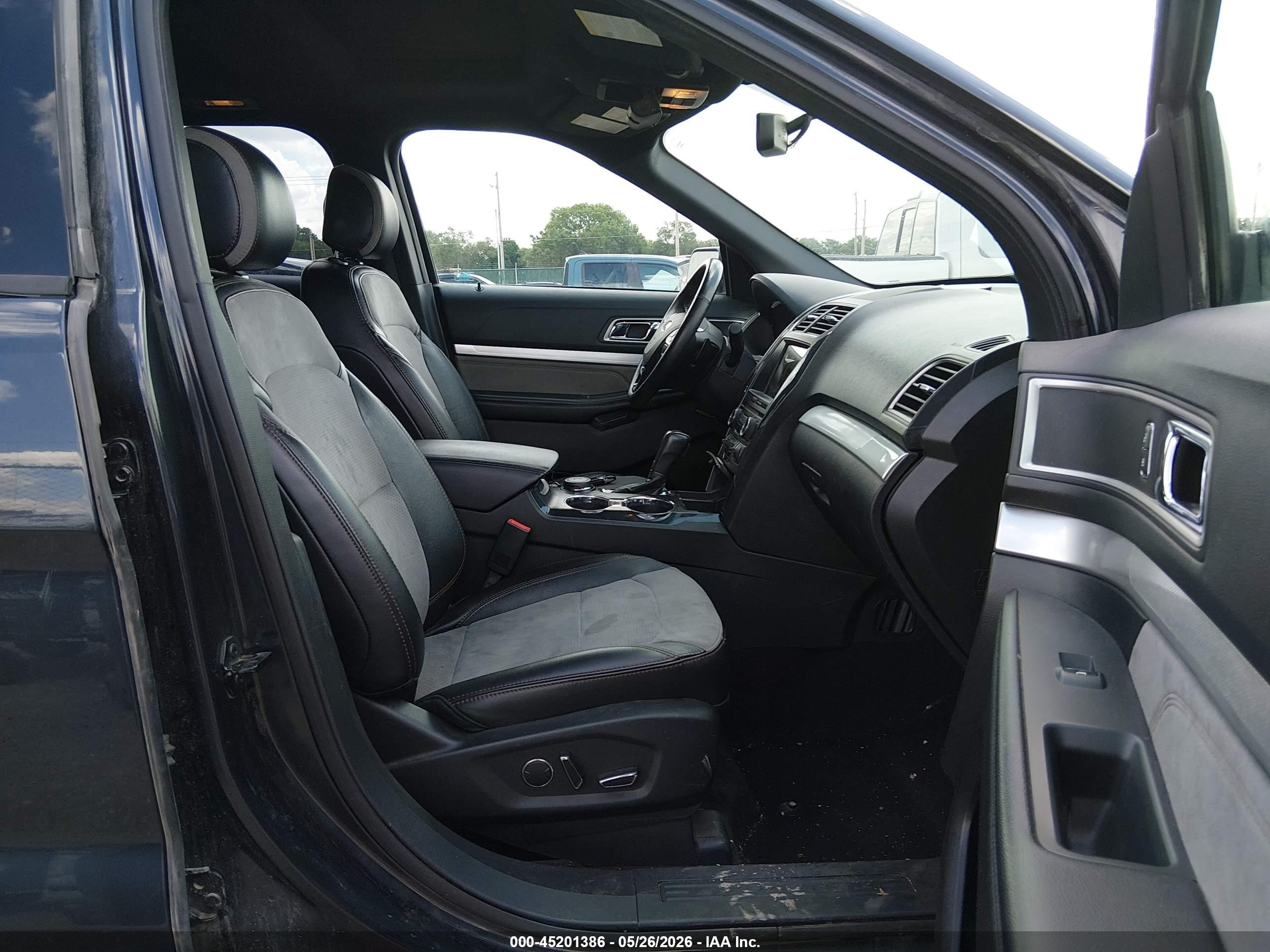2017 Ford Explorer Xlt Черный vin: 1FM5K8D87HGC13041