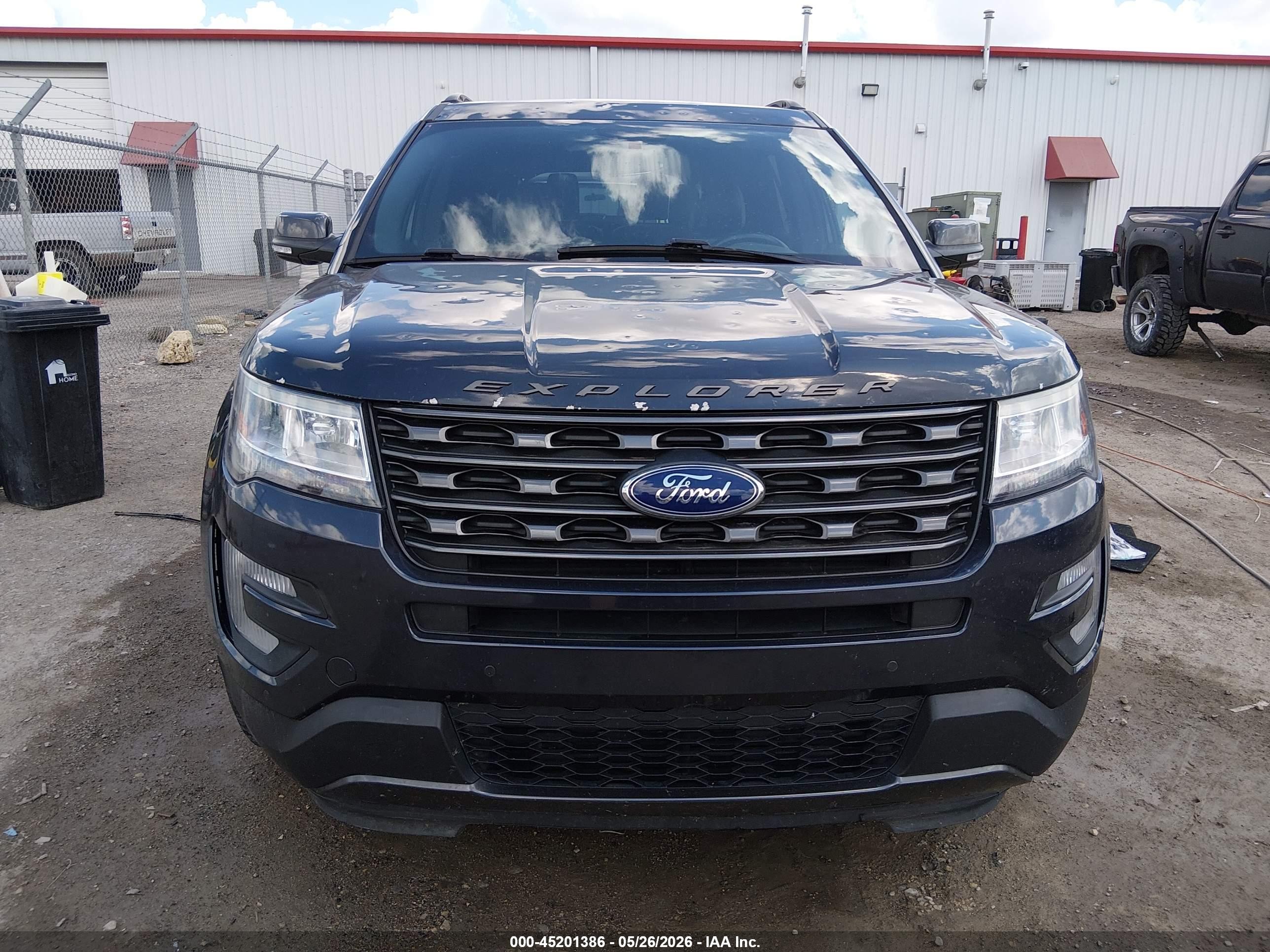 2017 Ford Explorer Xlt Черный vin: 1FM5K8D87HGC13041