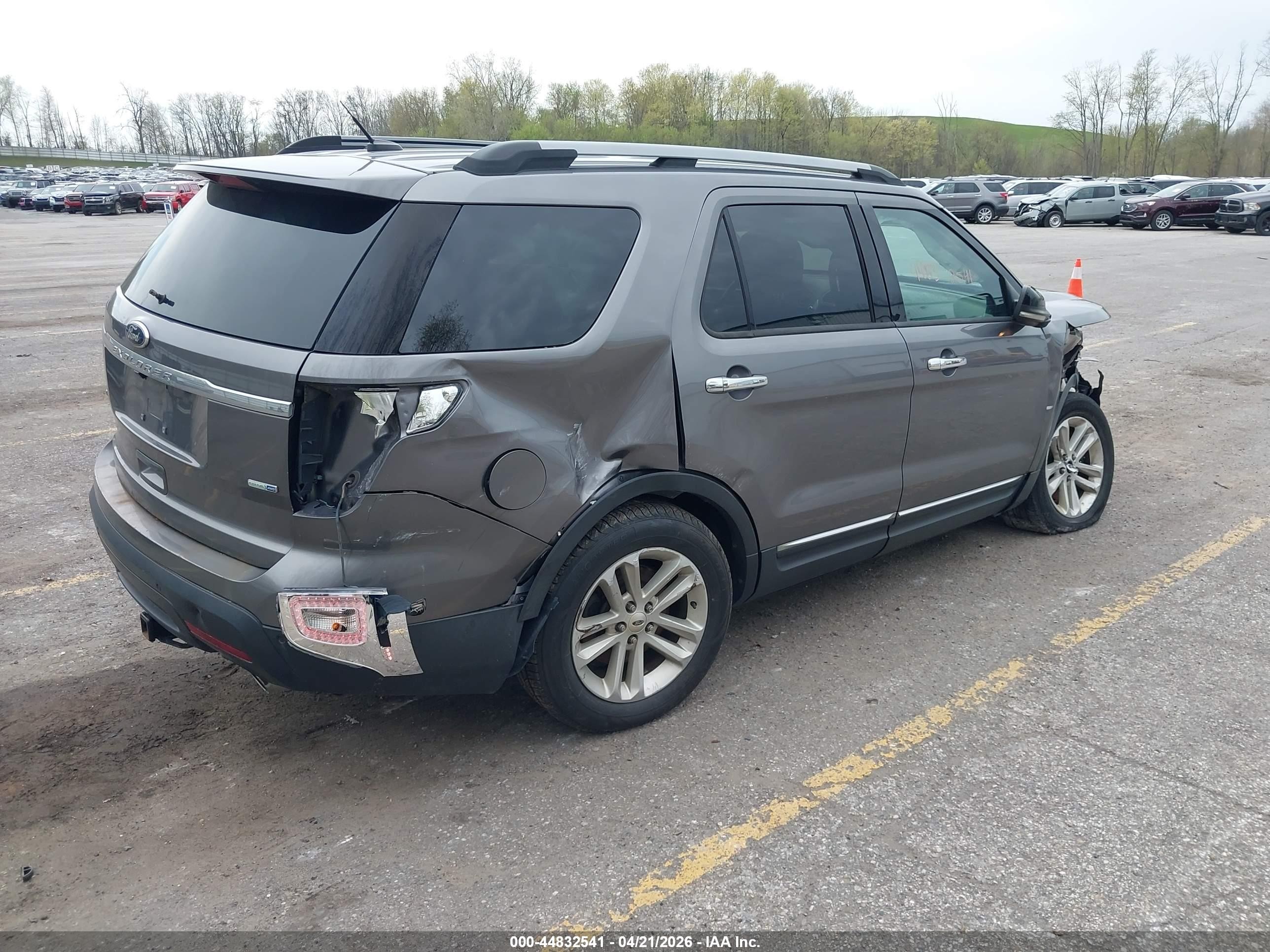2013 Ford Explorer Xlt Gray vin: 1FM5K8D88DGA09455