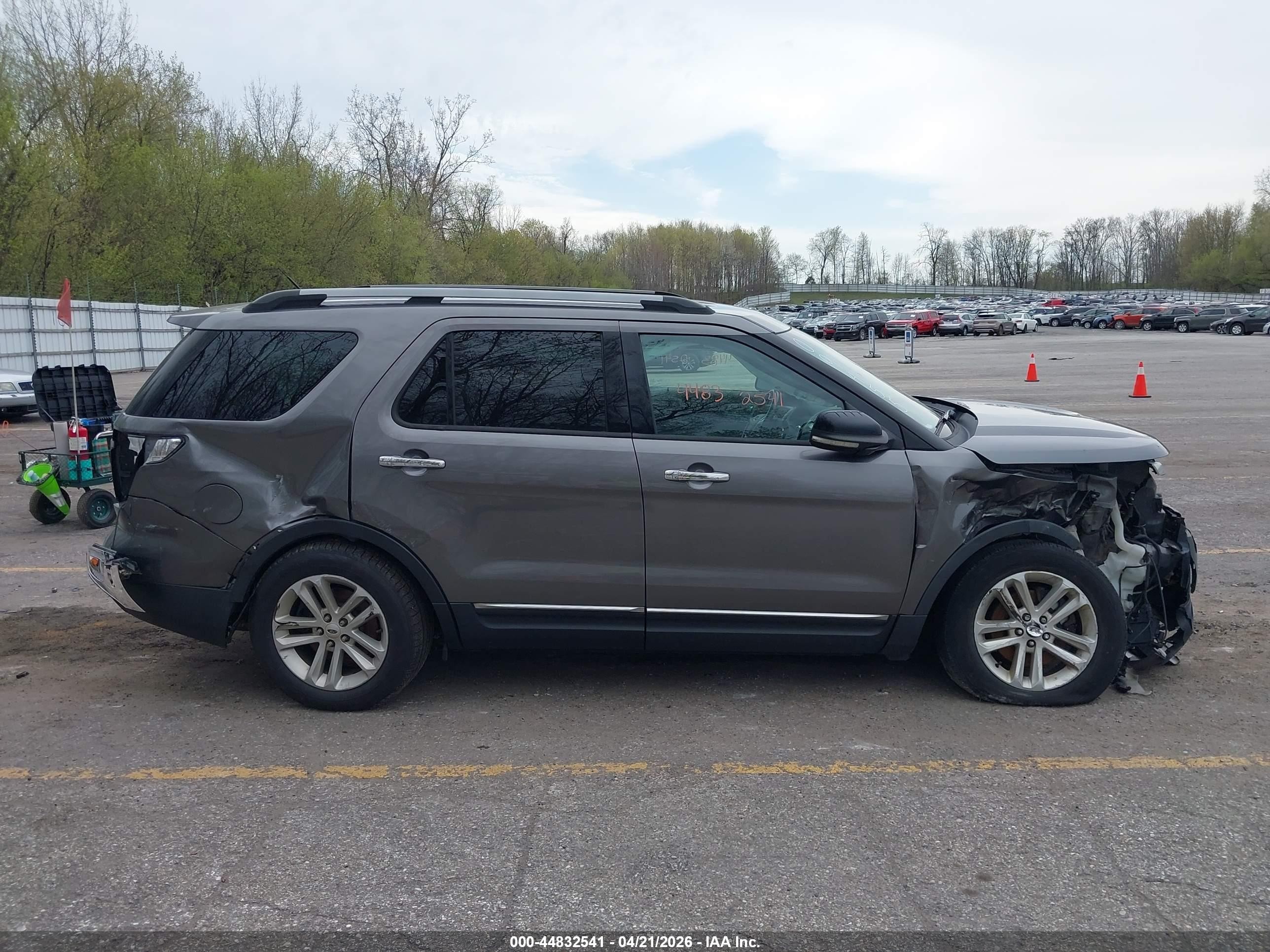 2013 Ford Explorer Xlt Gray vin: 1FM5K8D88DGA09455