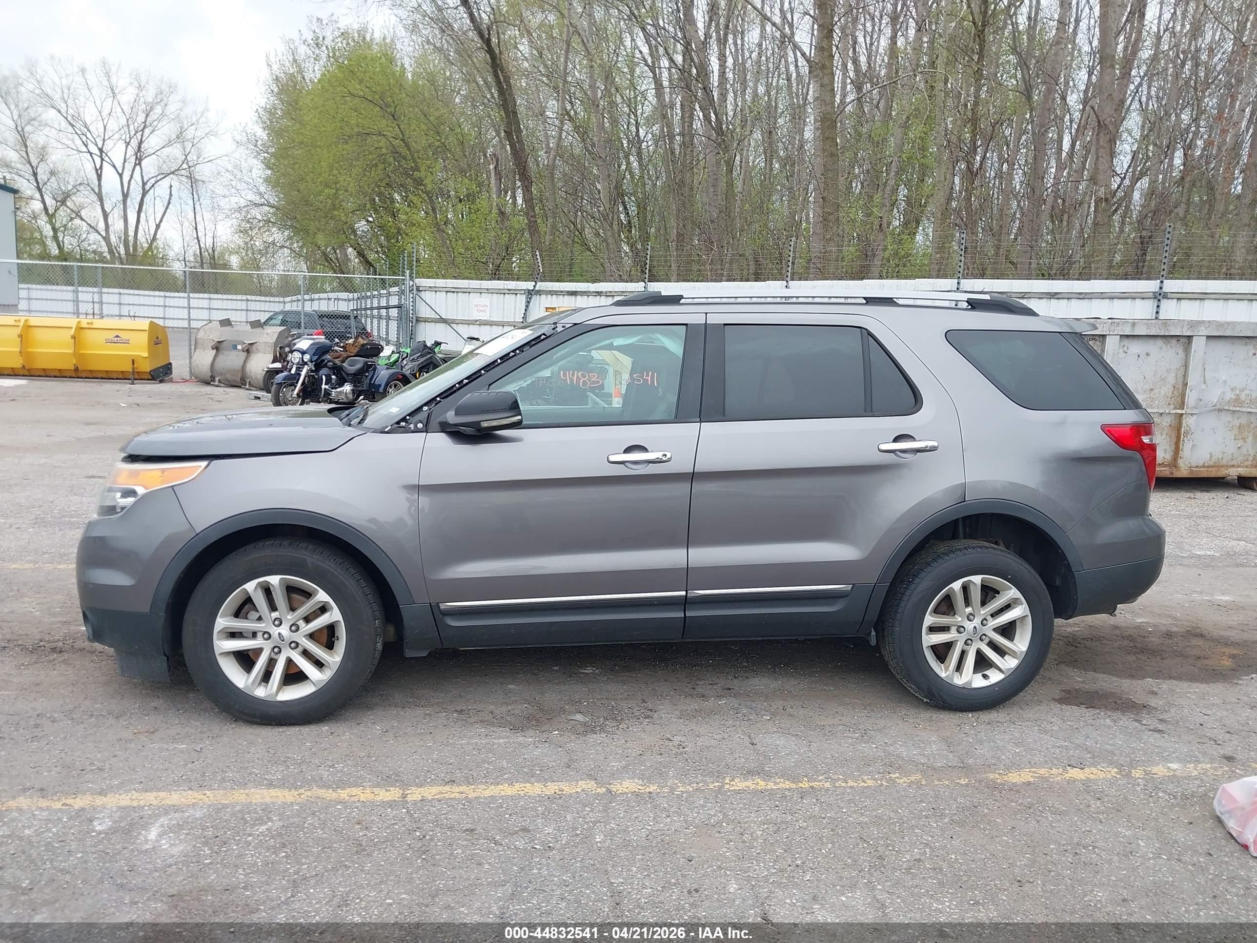 2013 Ford Explorer Xlt Gray vin: 1FM5K8D88DGA09455