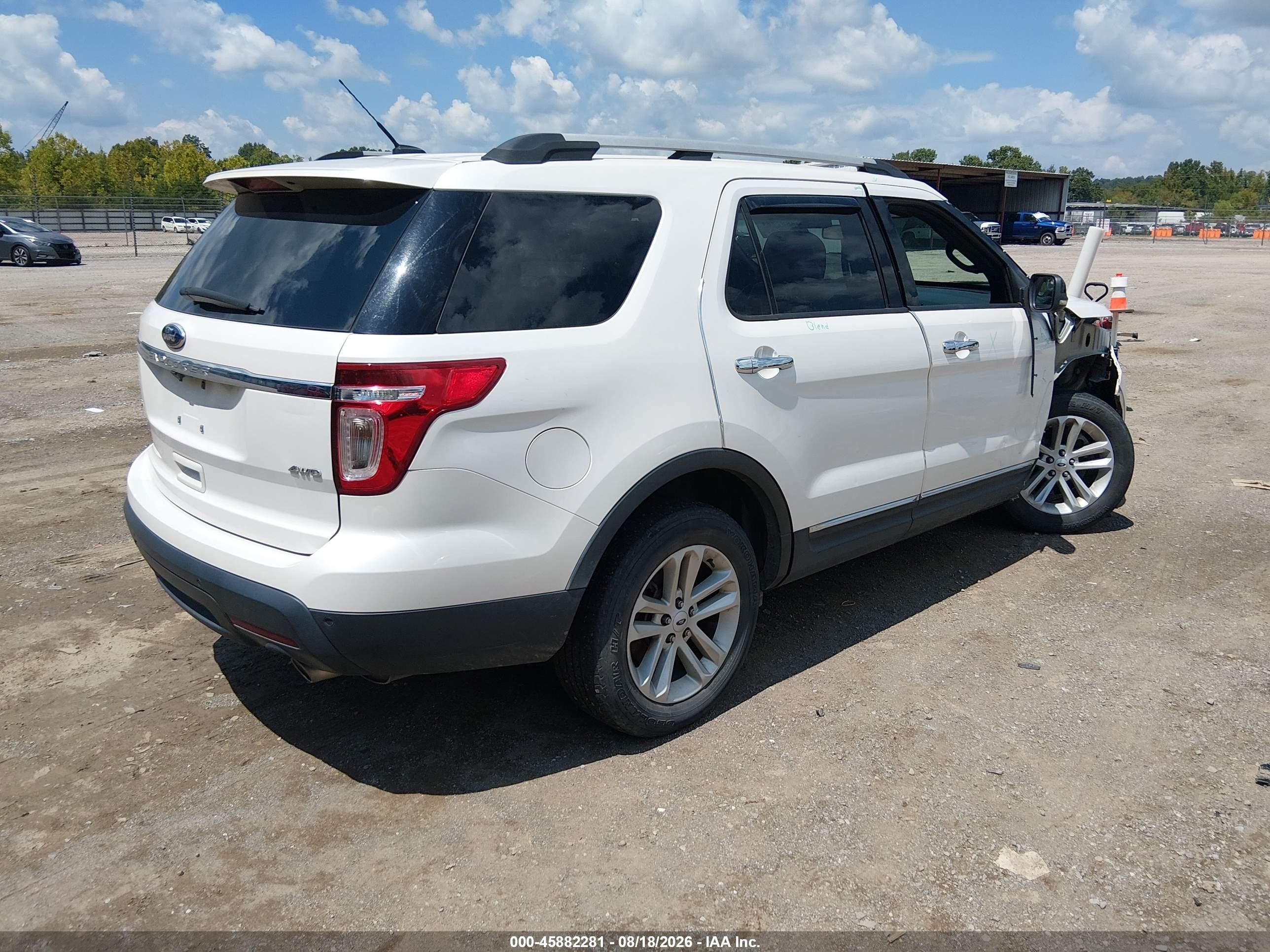 2013 Ford Explorer Xlt Белый vin: 1FM5K8D88DGA13991