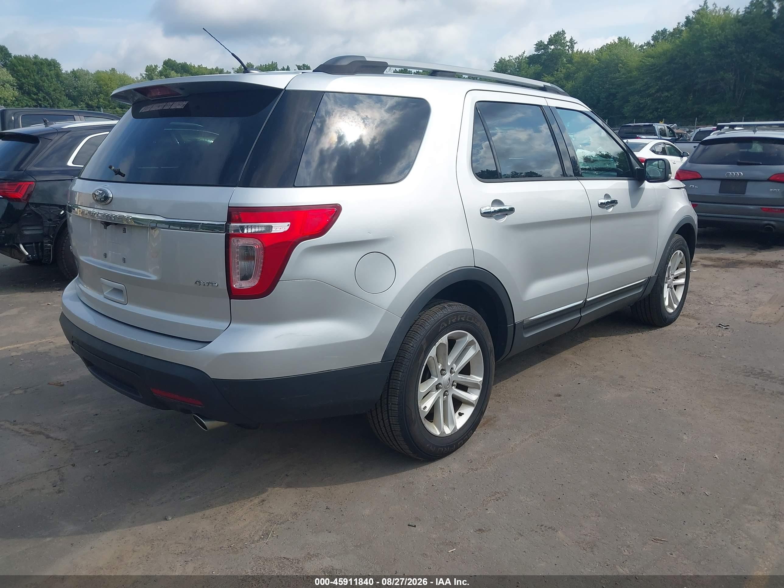 2013 Ford Explorer Xlt Silver vin: 1FM5K8D88DGA86228