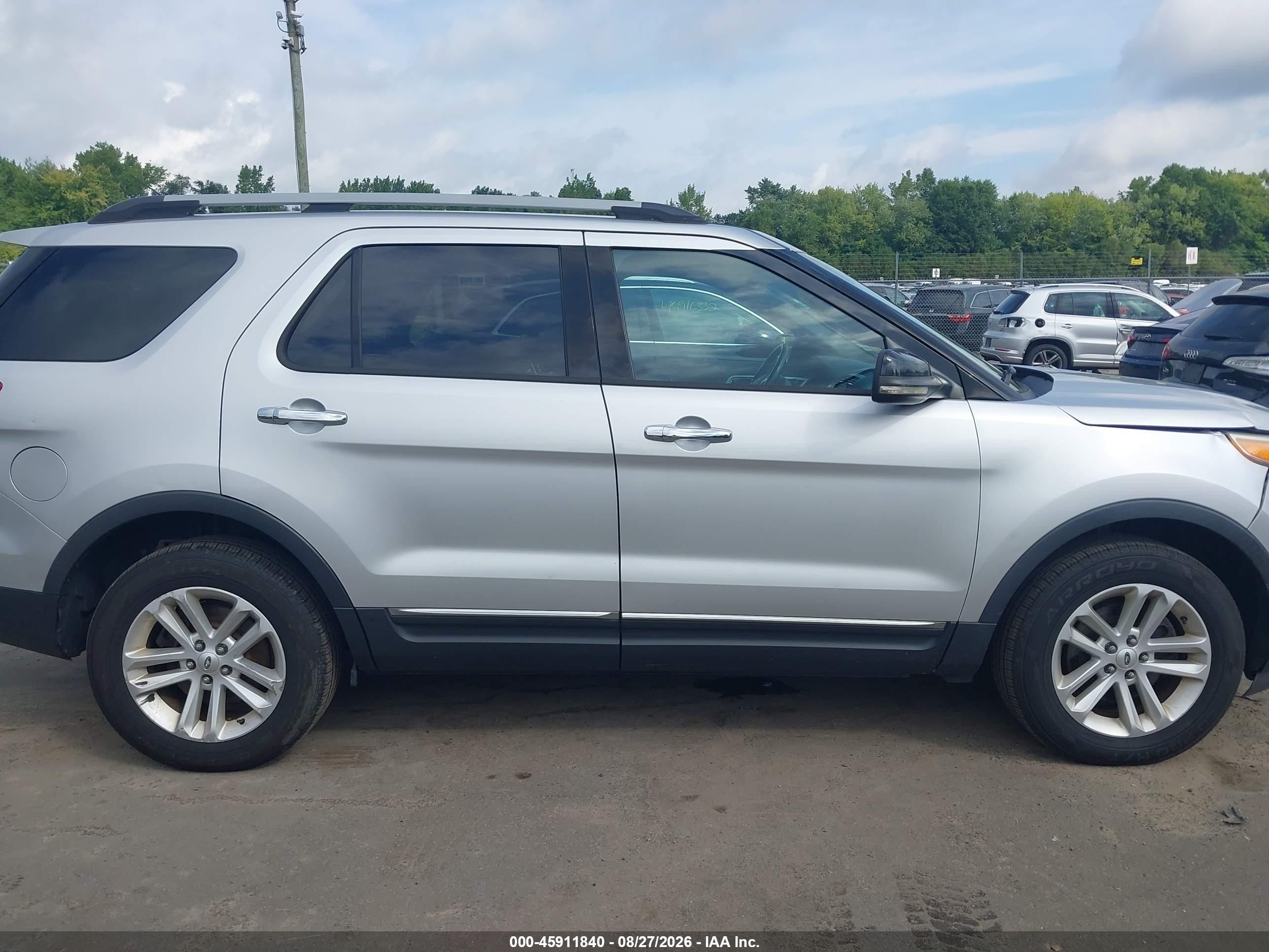 2013 Ford Explorer Xlt Silver vin: 1FM5K8D88DGA86228
