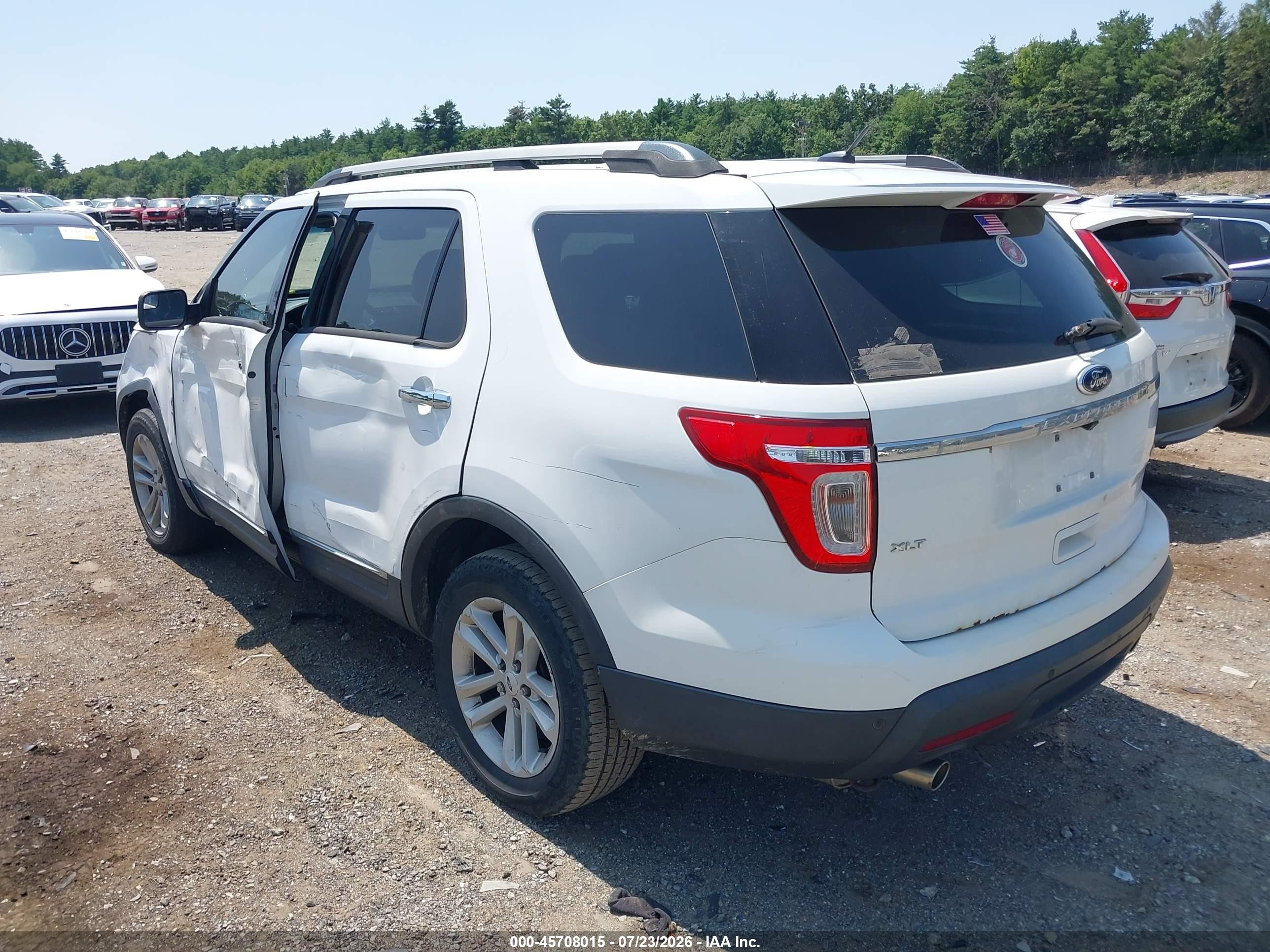 2013 Ford Explorer Xlt White vin: 1FM5K8D88DGC00566