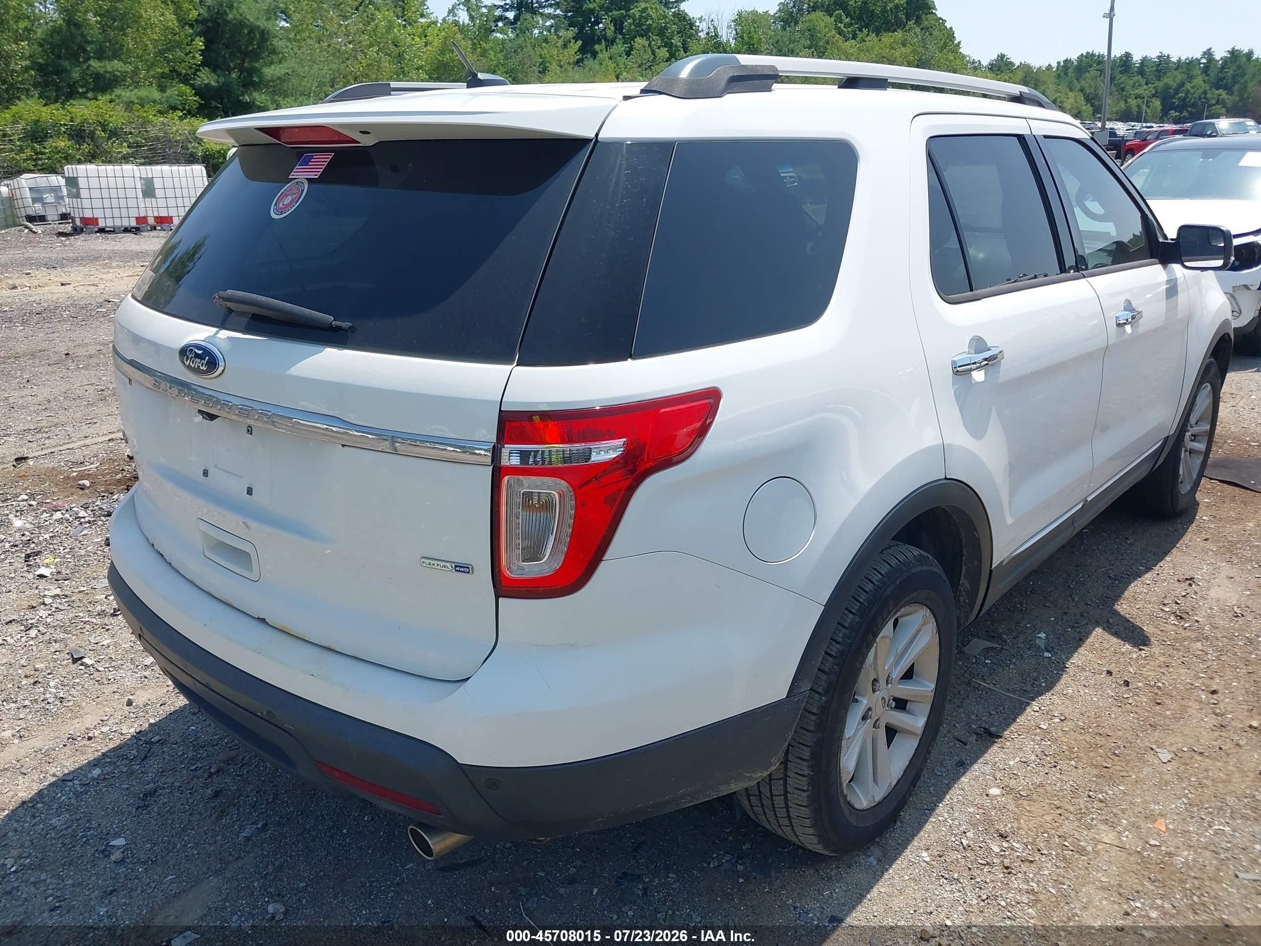 2013 Ford Explorer Xlt White vin: 1FM5K8D88DGC00566