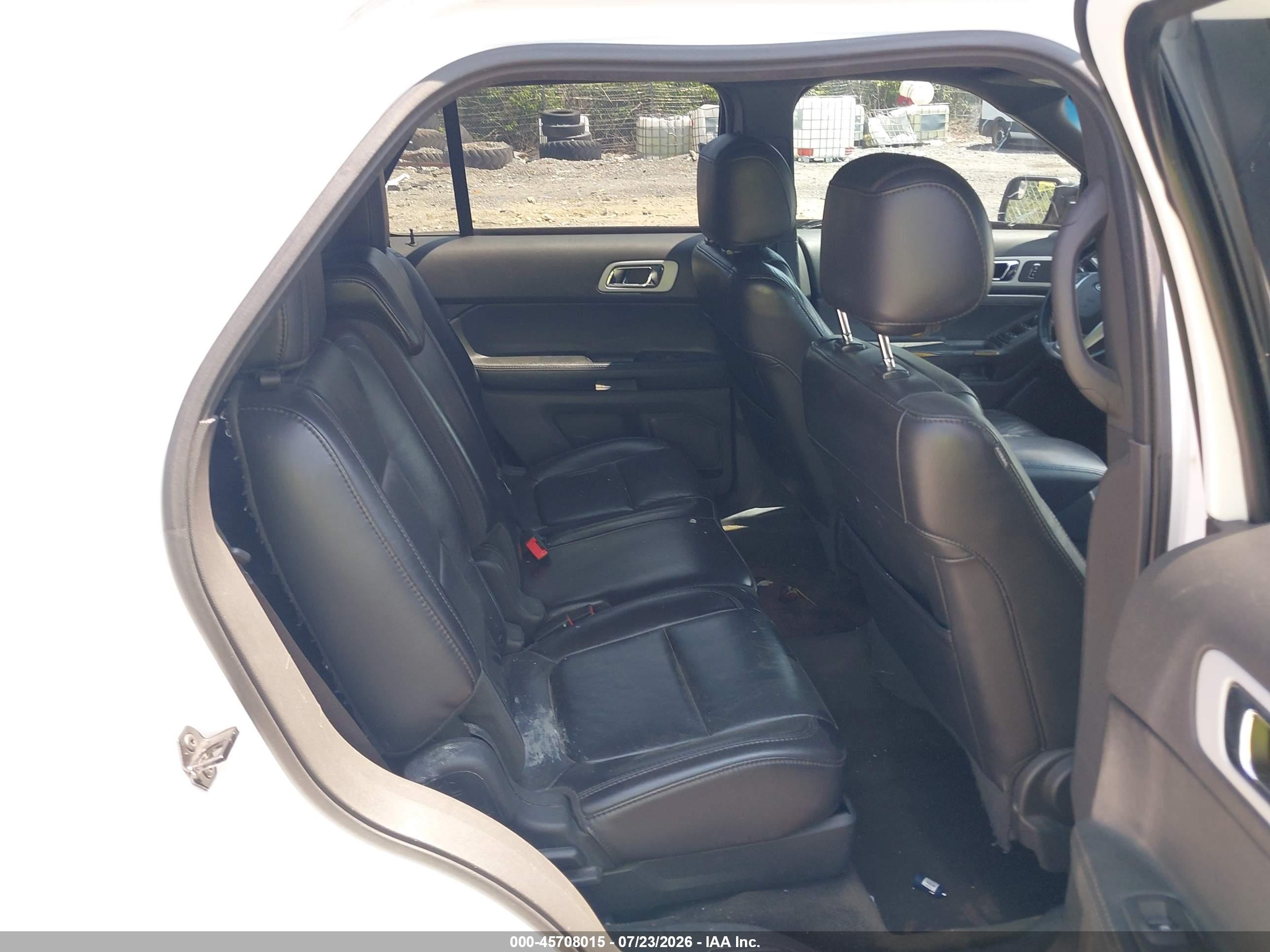 2013 Ford Explorer Xlt White vin: 1FM5K8D88DGC00566