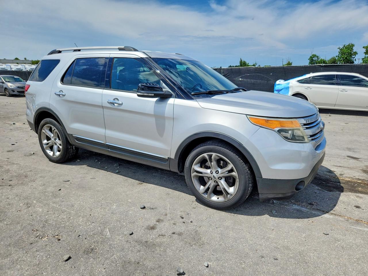 2013 Ford Explorer Xlt Серый vin: 1FM5K8D88DGC34927