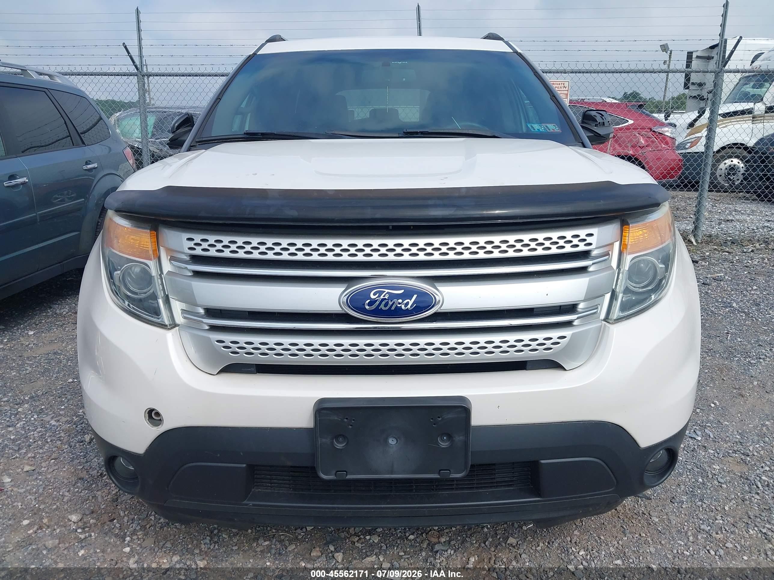 2014 Ford Explorer Xlt White vin: 1FM5K8D88EGA16584