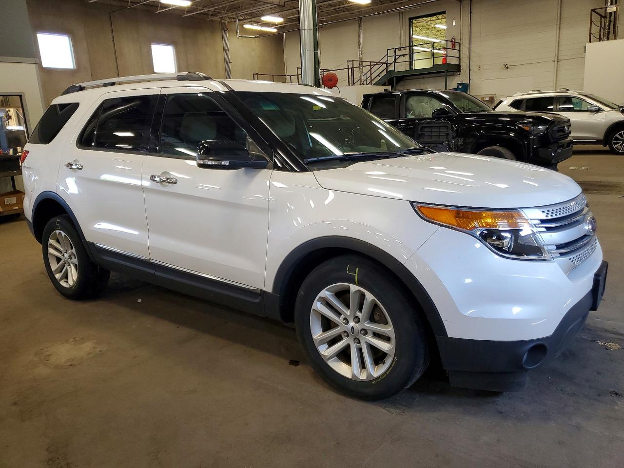 2014 Ford Explorer Xlt White vin: 1FM5K8D88EGC35853