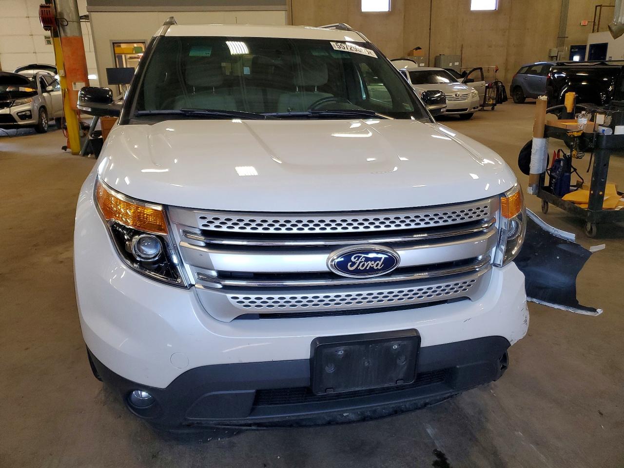 2014 Ford Explorer Xlt White vin: 1FM5K8D88EGC35853