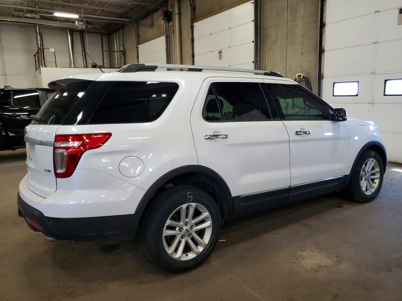 2014 Ford Explorer Xlt White vin: 1FM5K8D88EGC35853