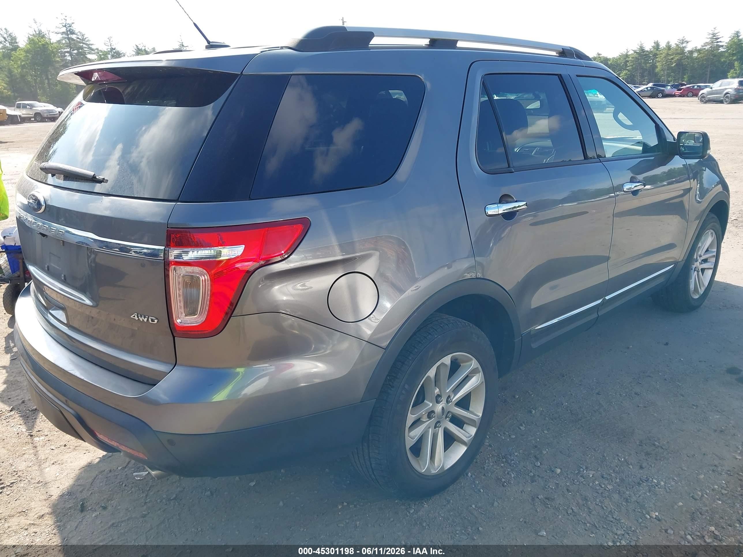 2014 Ford Explorer Xlt Gray vin: 1FM5K8D88EGC53947