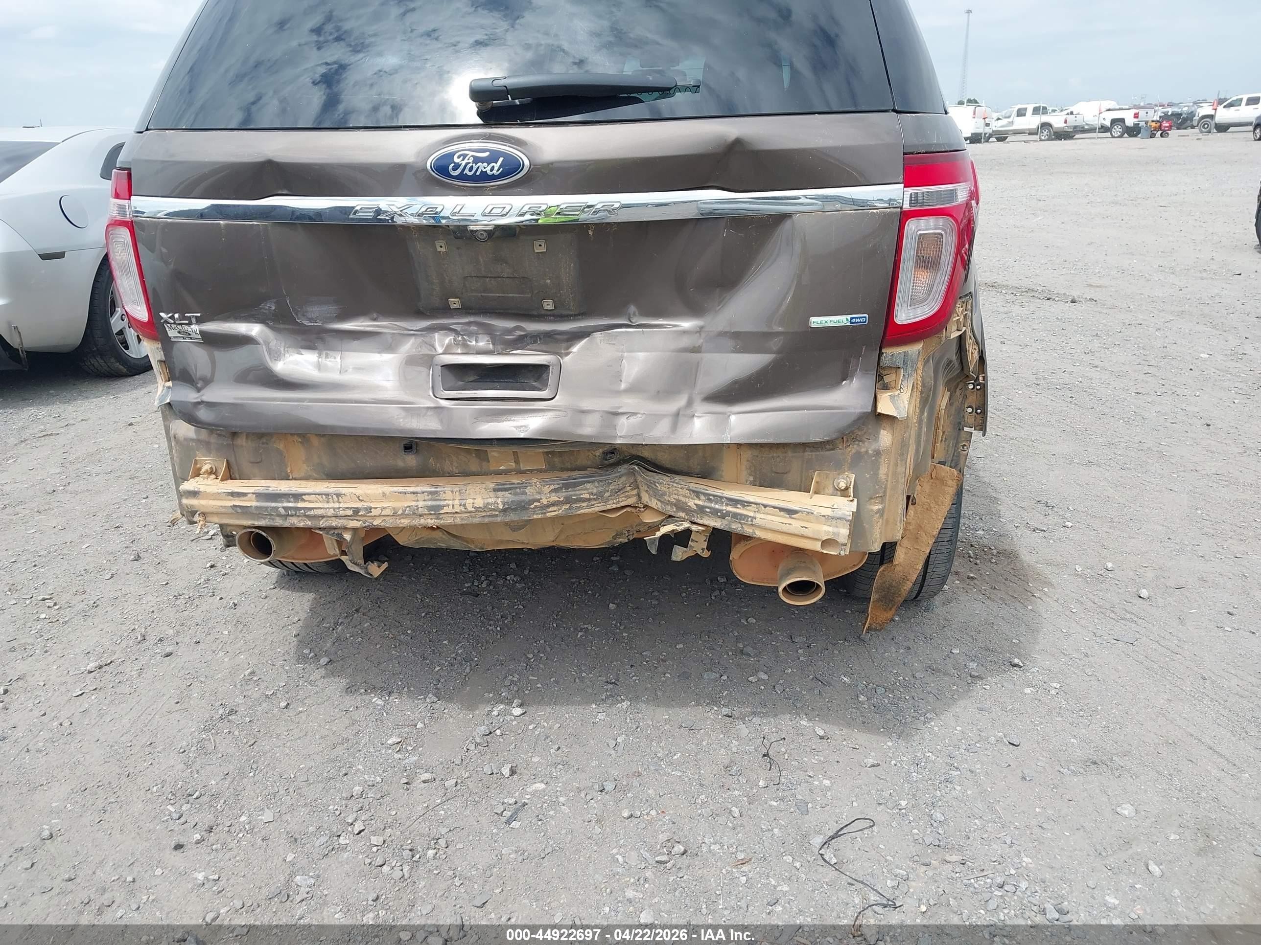 2015 Ford Explorer Xlt Brown vin: 1FM5K8D88FGB87434