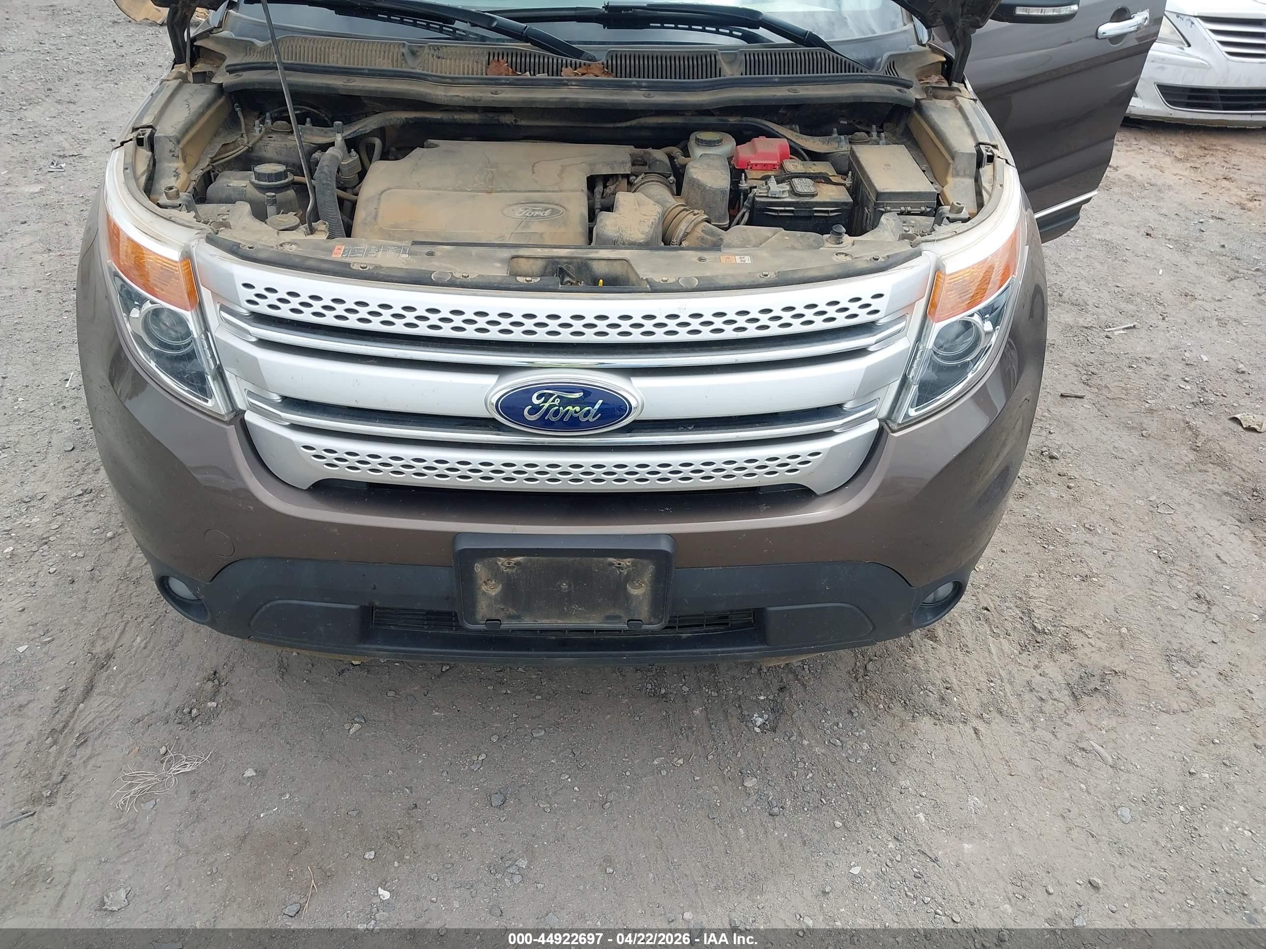 2015 Ford Explorer Xlt Brown vin: 1FM5K8D88FGB87434