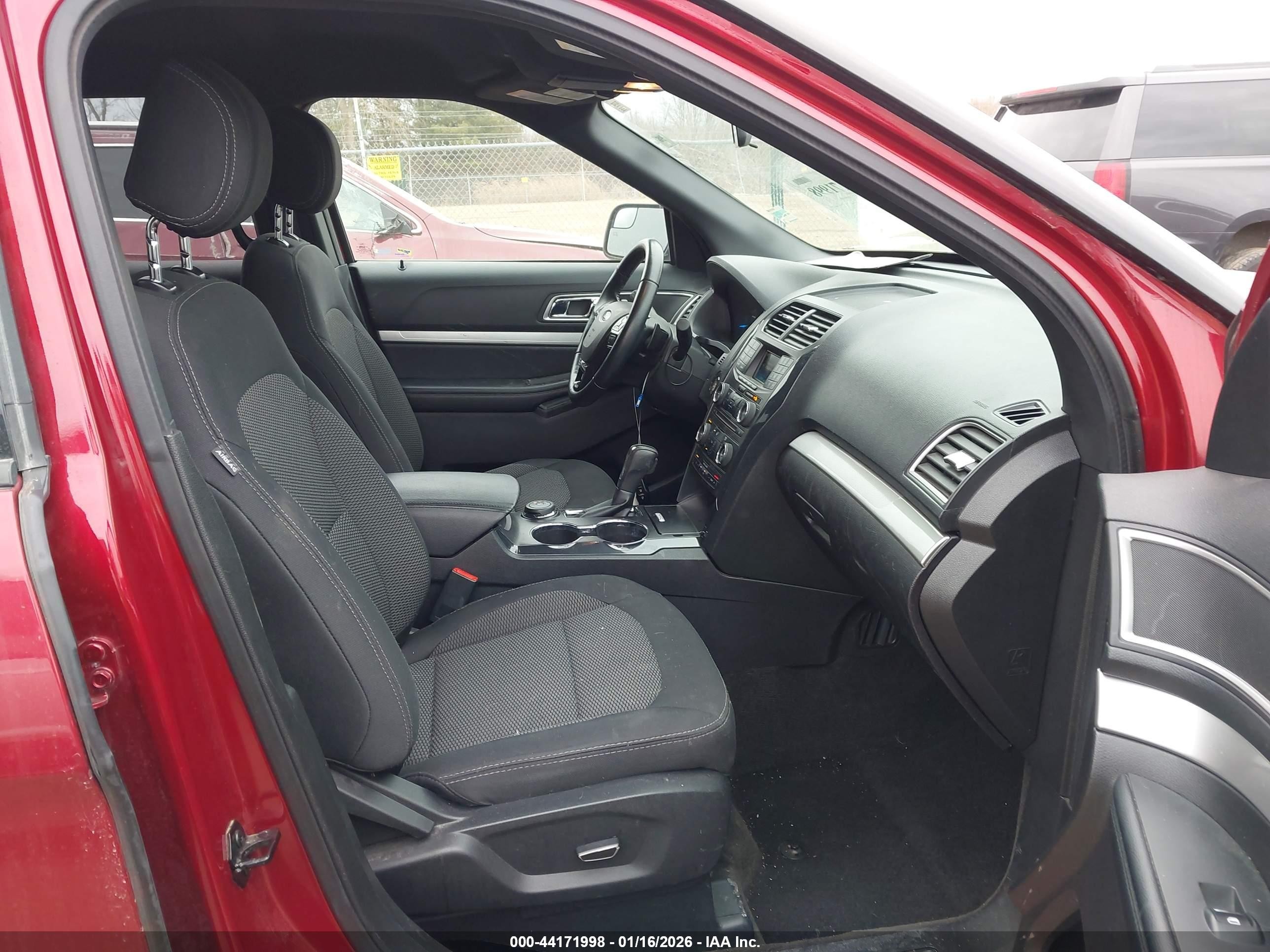 2017 Ford Explorer Xlt Красный vin: 1FM5K8D88HGD52725