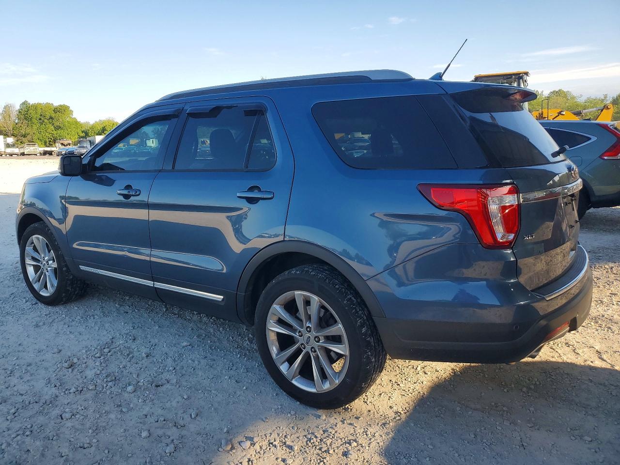 2018 Ford Explorer Xlt Blue vin: 1FM5K8D88JGA25330