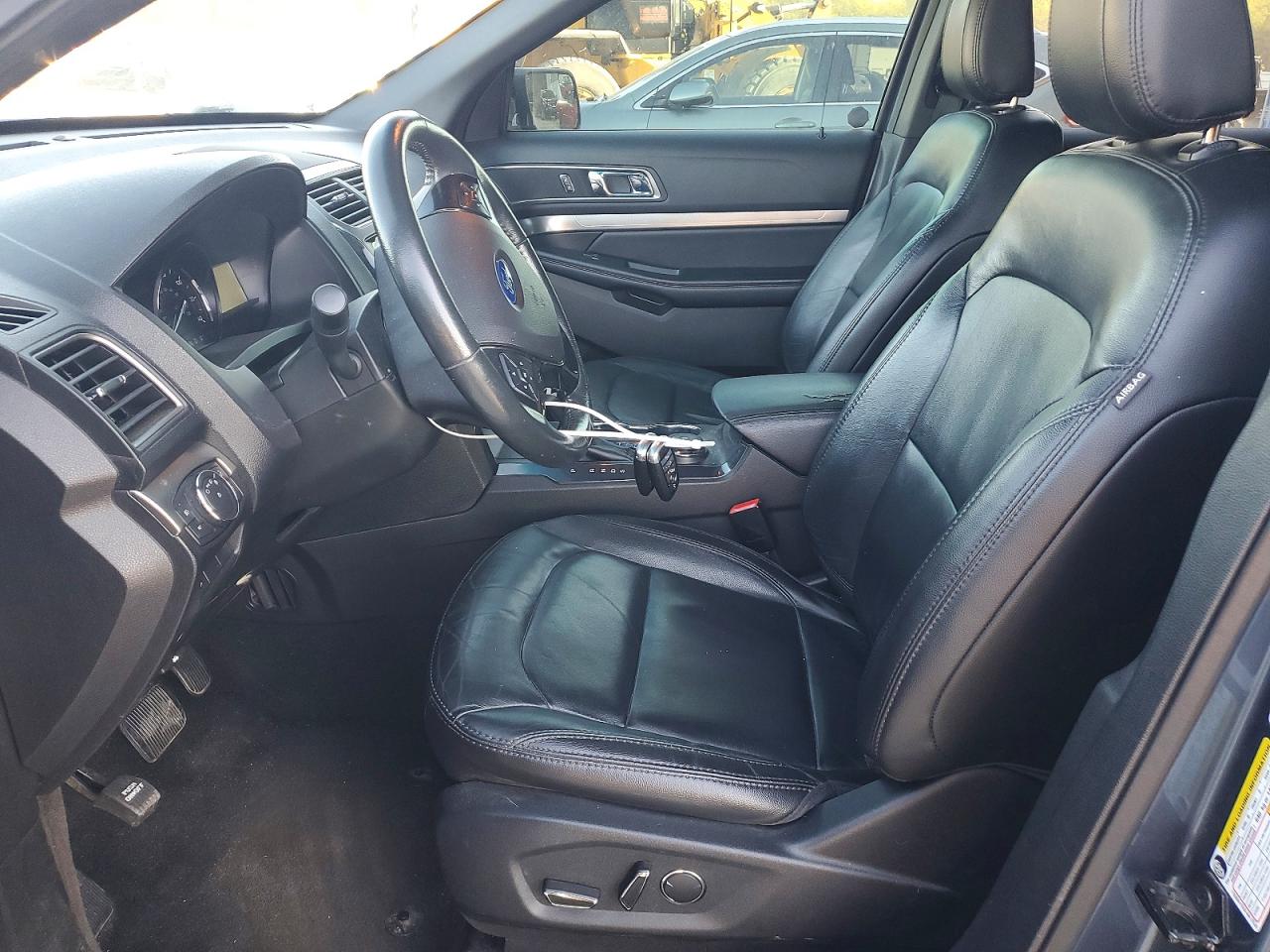 2018 Ford Explorer Xlt Blue vin: 1FM5K8D88JGA25330