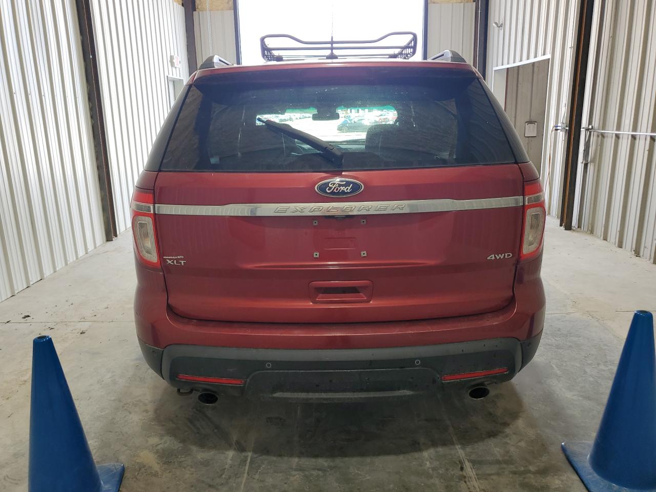2013 Ford Explorer Xlt Red vin: 1FM5K8D89DGA35921 Damage: Rear Bumper/Cover, Scraped, 3 To 4 Inches