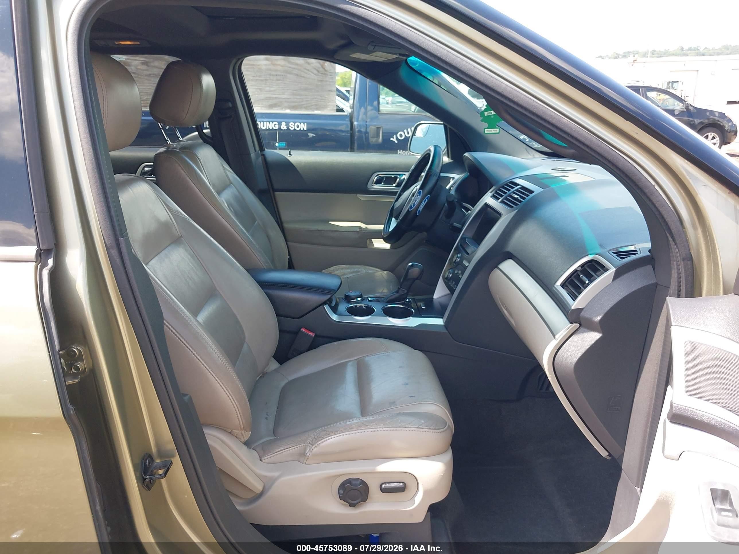 2013 Ford Explorer Xlt Gold vin: 1FM5K8D89DGA69843