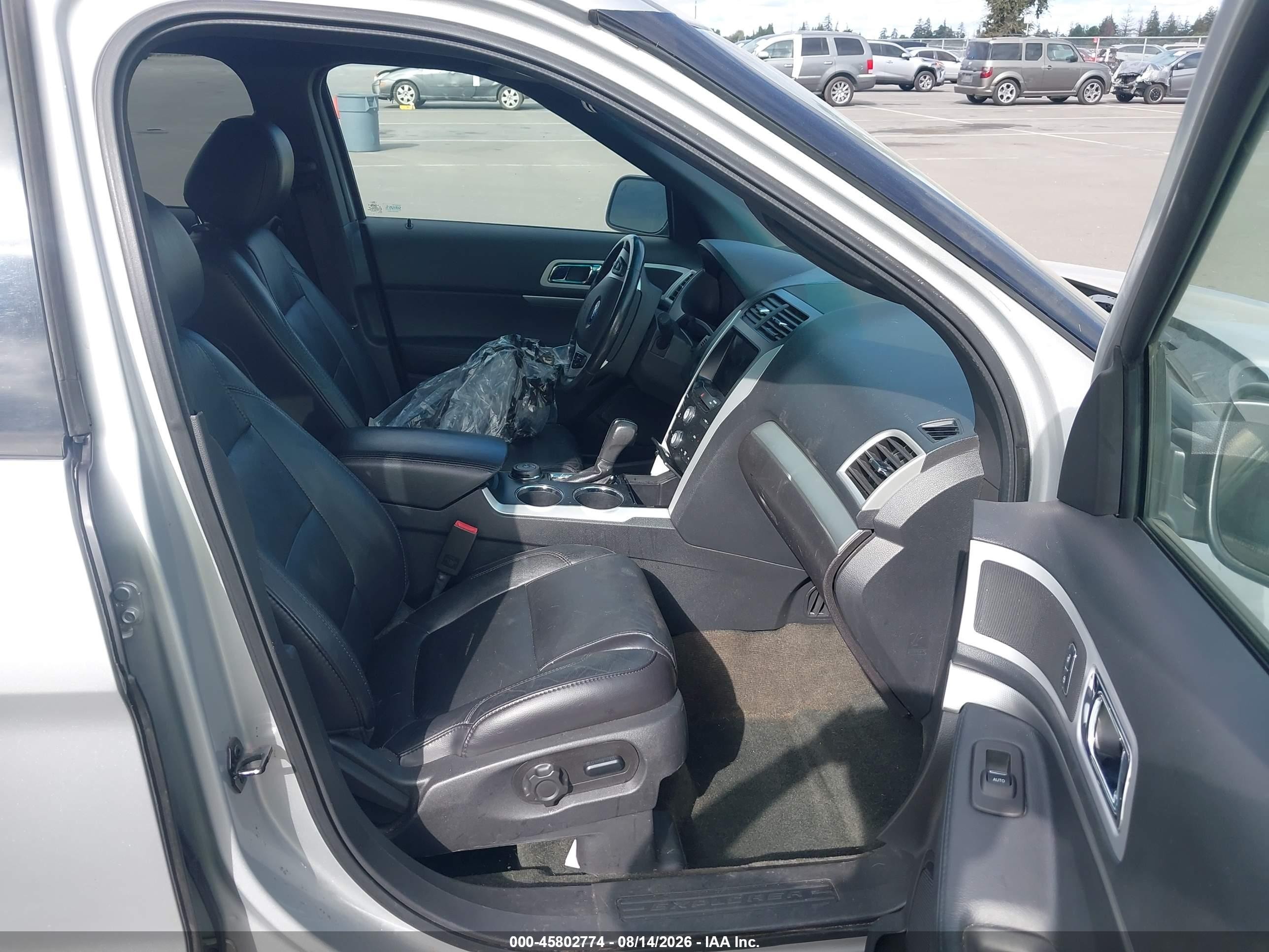 2013 Ford Explorer Xlt Silver vin: 1FM5K8D89DGC15240