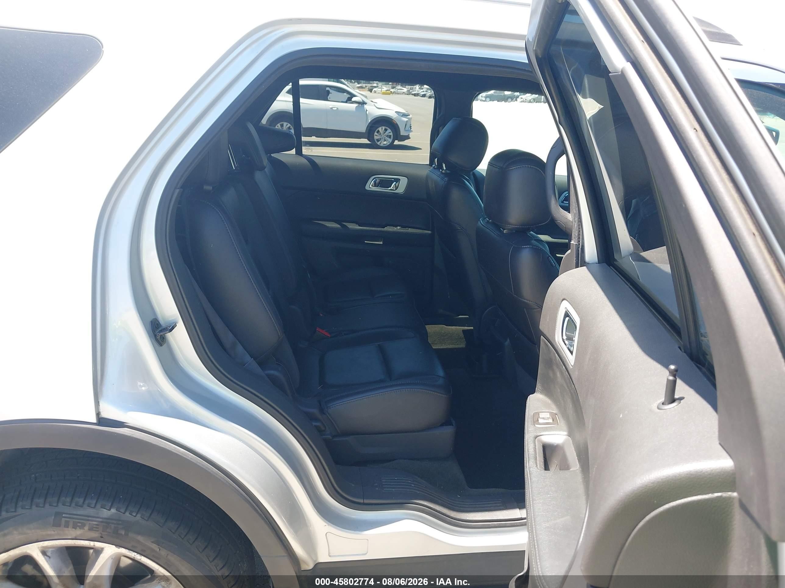 2013 Ford Explorer Xlt Silver vin: 1FM5K8D89DGC15240