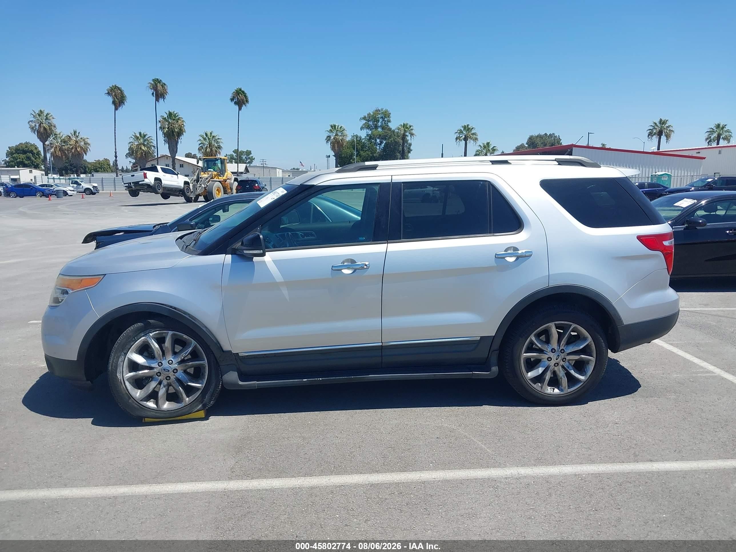 2013 Ford Explorer Xlt Silver vin: 1FM5K8D89DGC15240